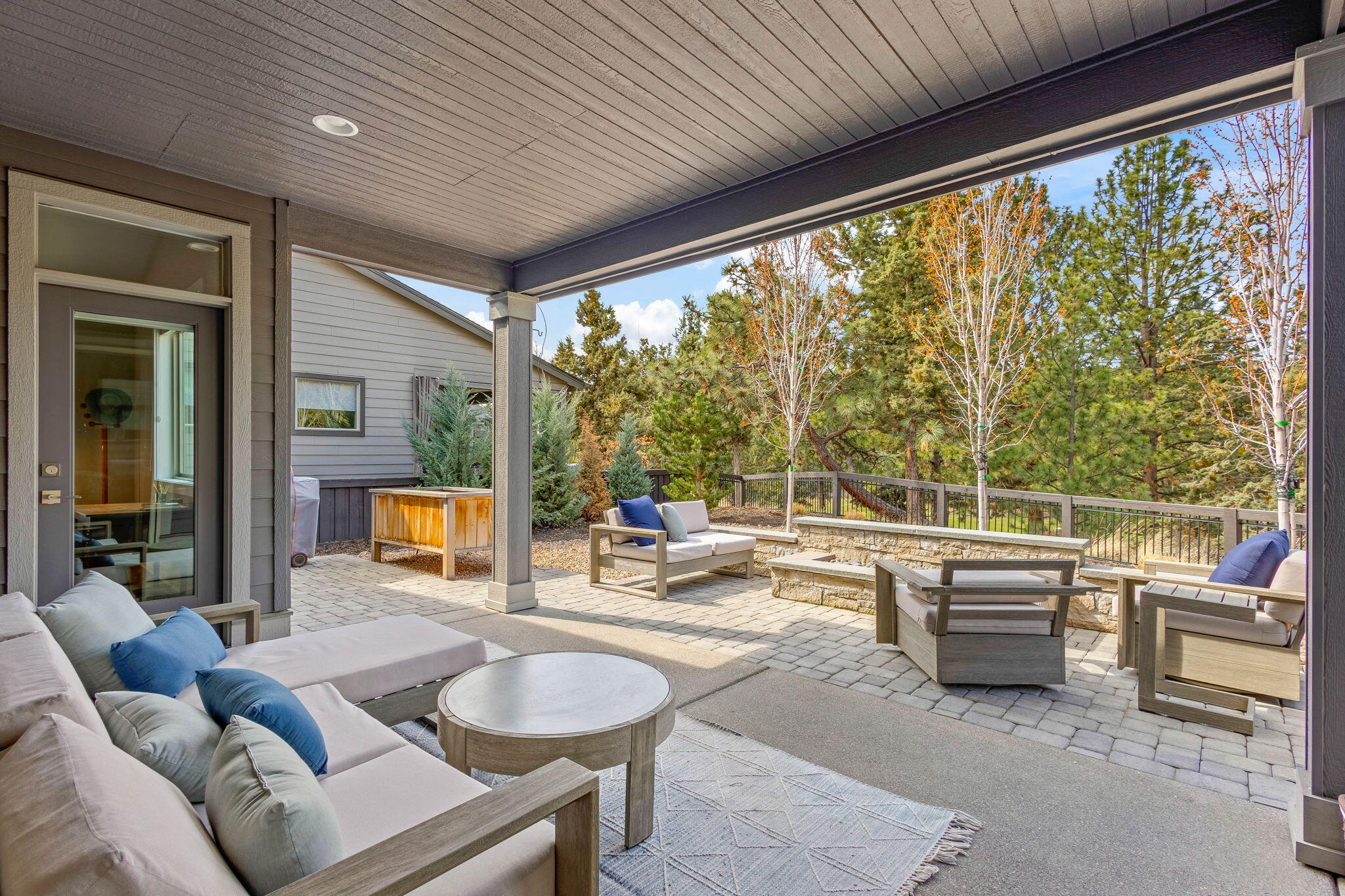 2687 NW Rippling River Court