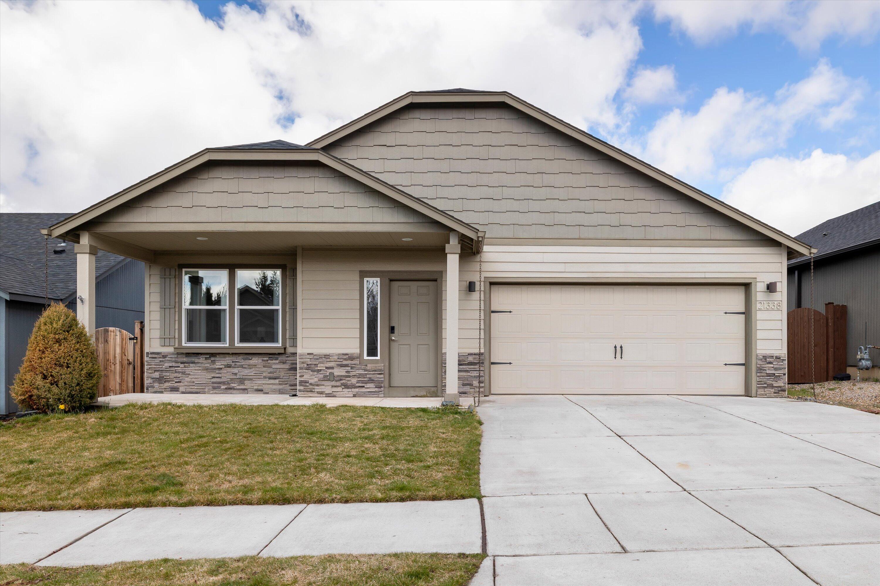 21338 NE Eagle Crossing Avenue