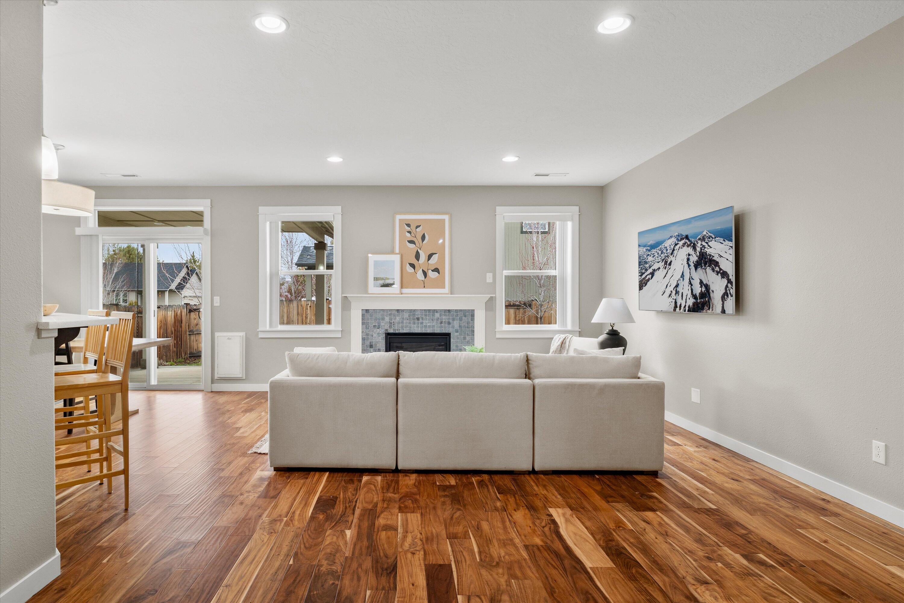 21338 NE Eagle Crossing Avenue