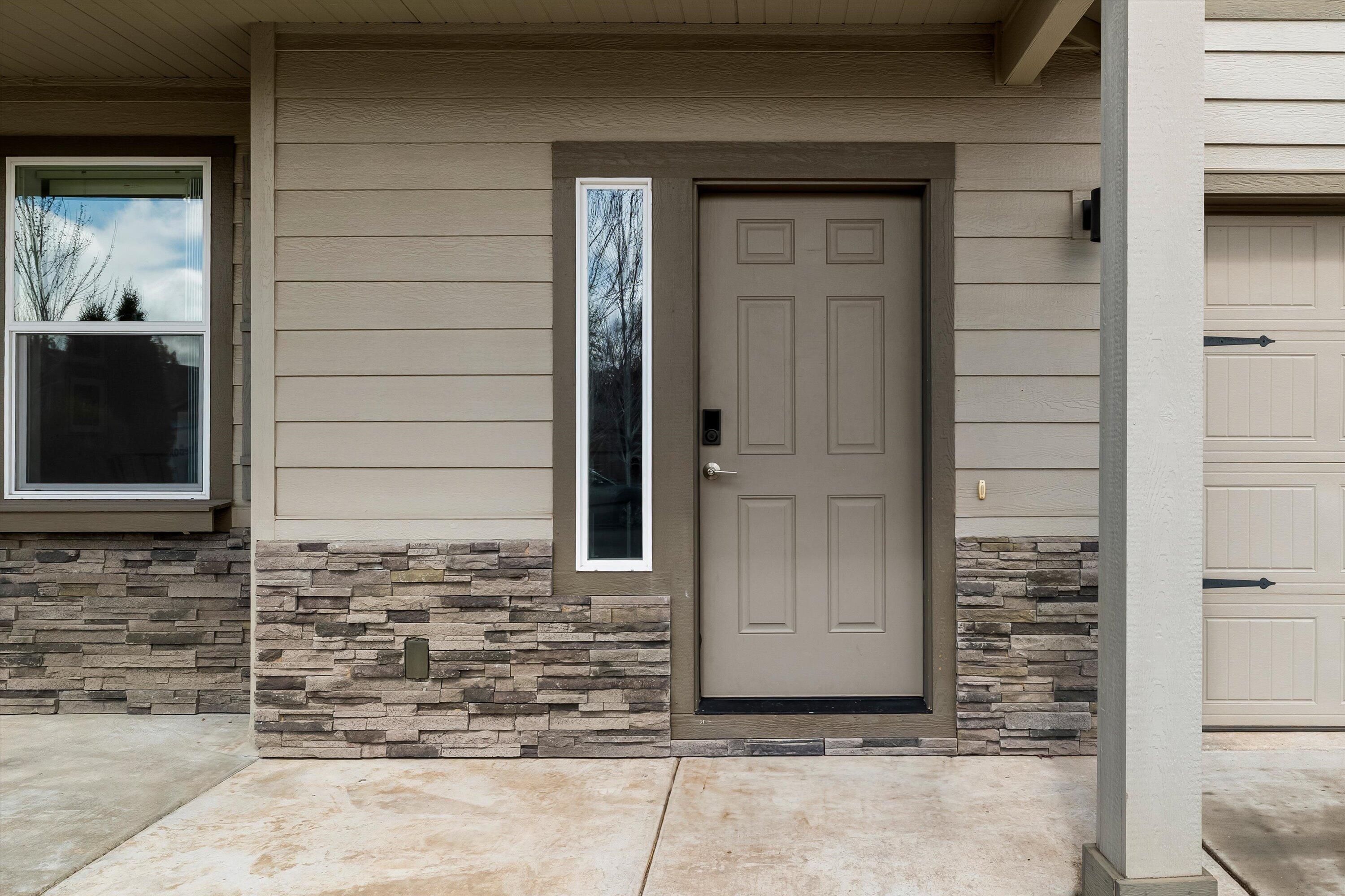 21338 NE Eagle Crossing Avenue