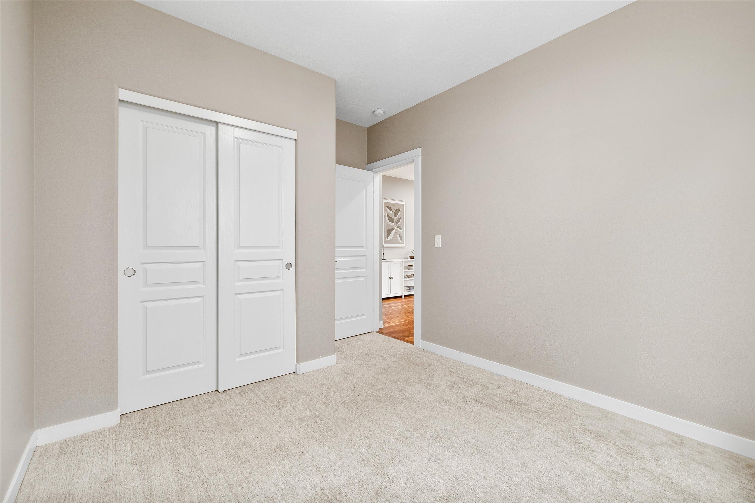 21338 NE Eagle Crossing Avenue