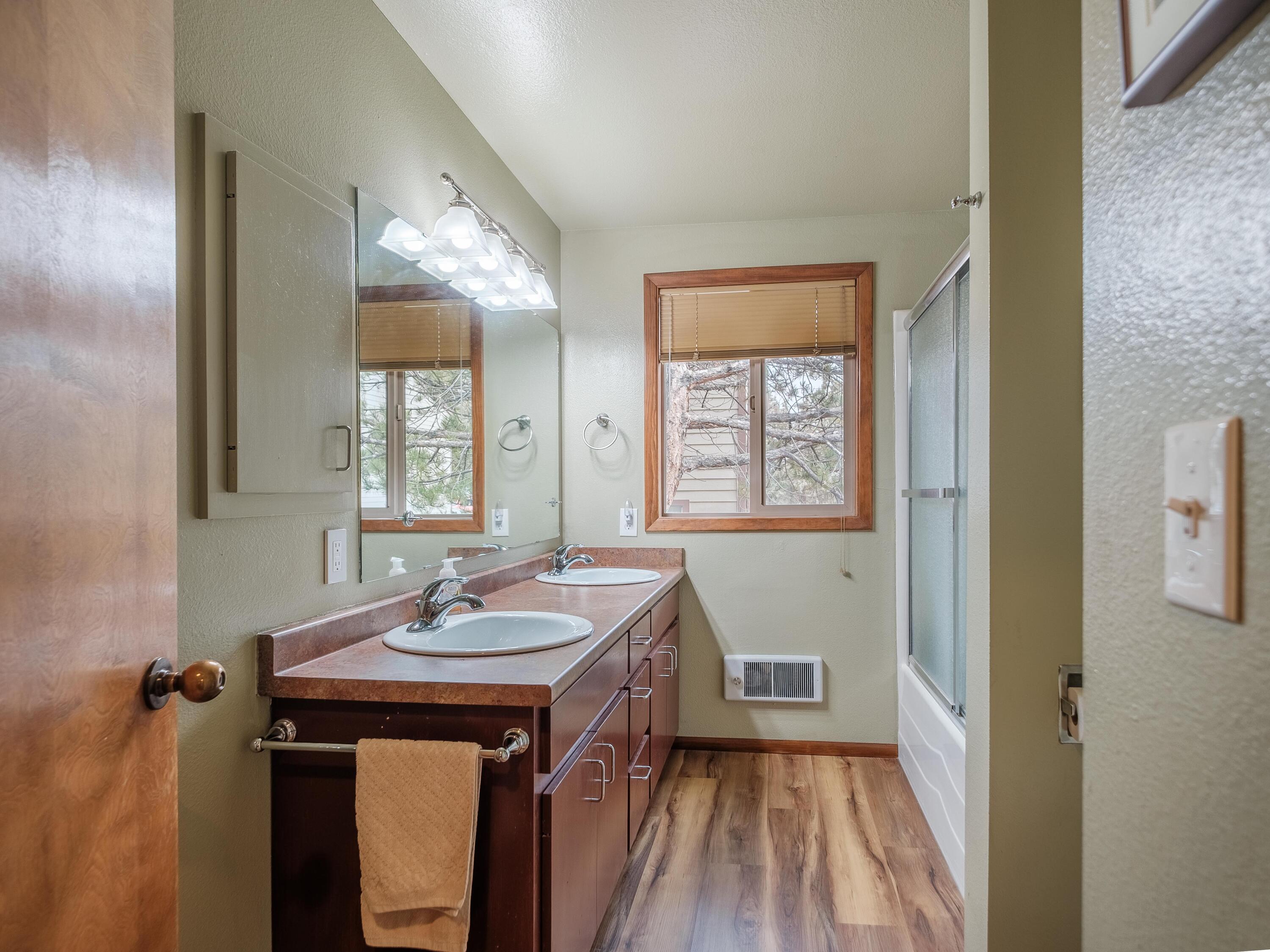 2136 NW Harriman Street