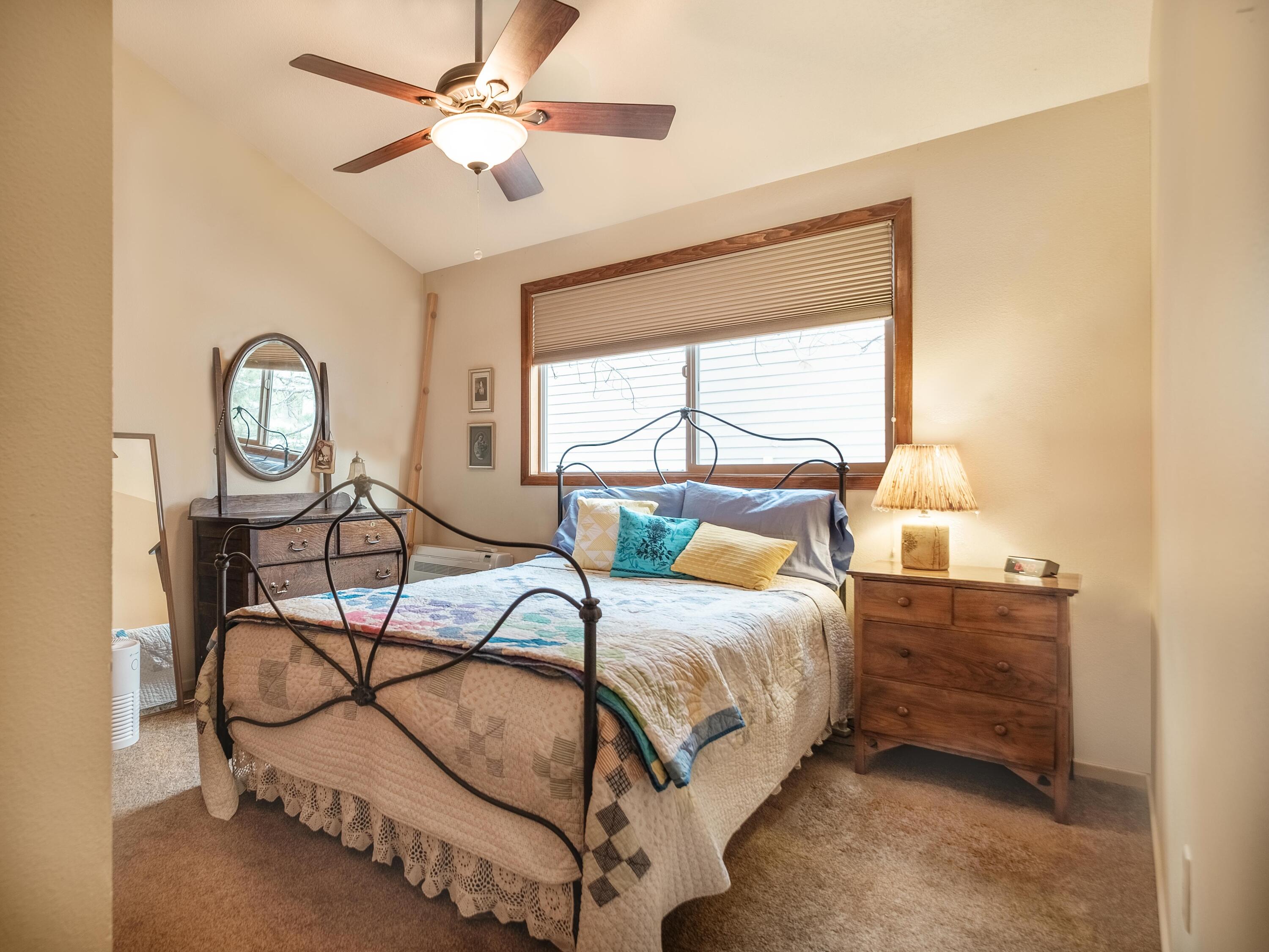 2136 NW Harriman Street