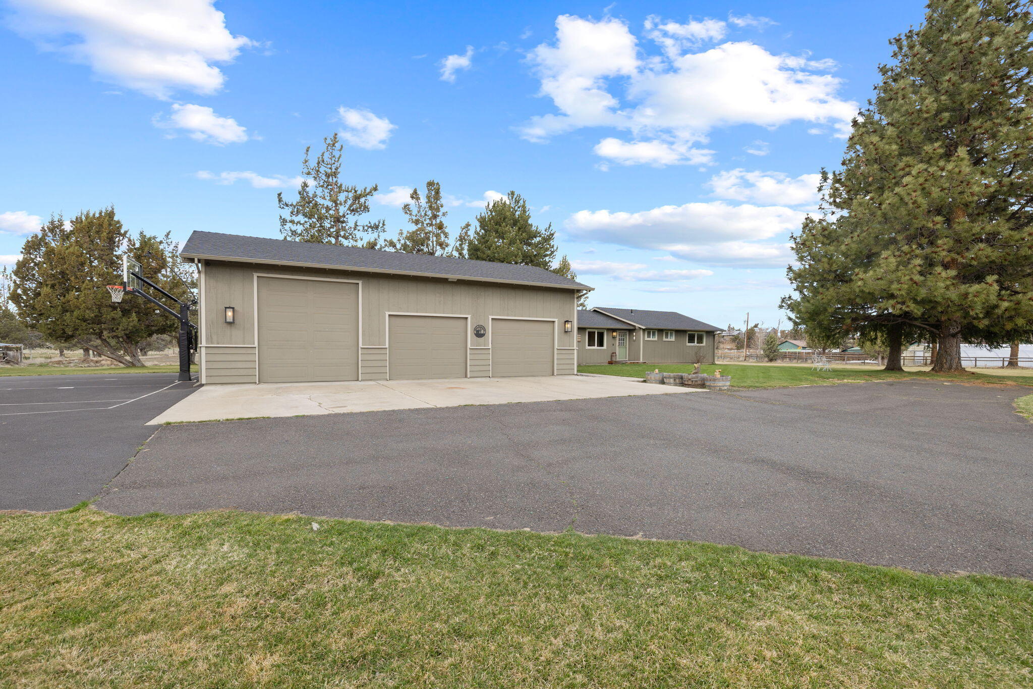 62315 Deer Trail Road