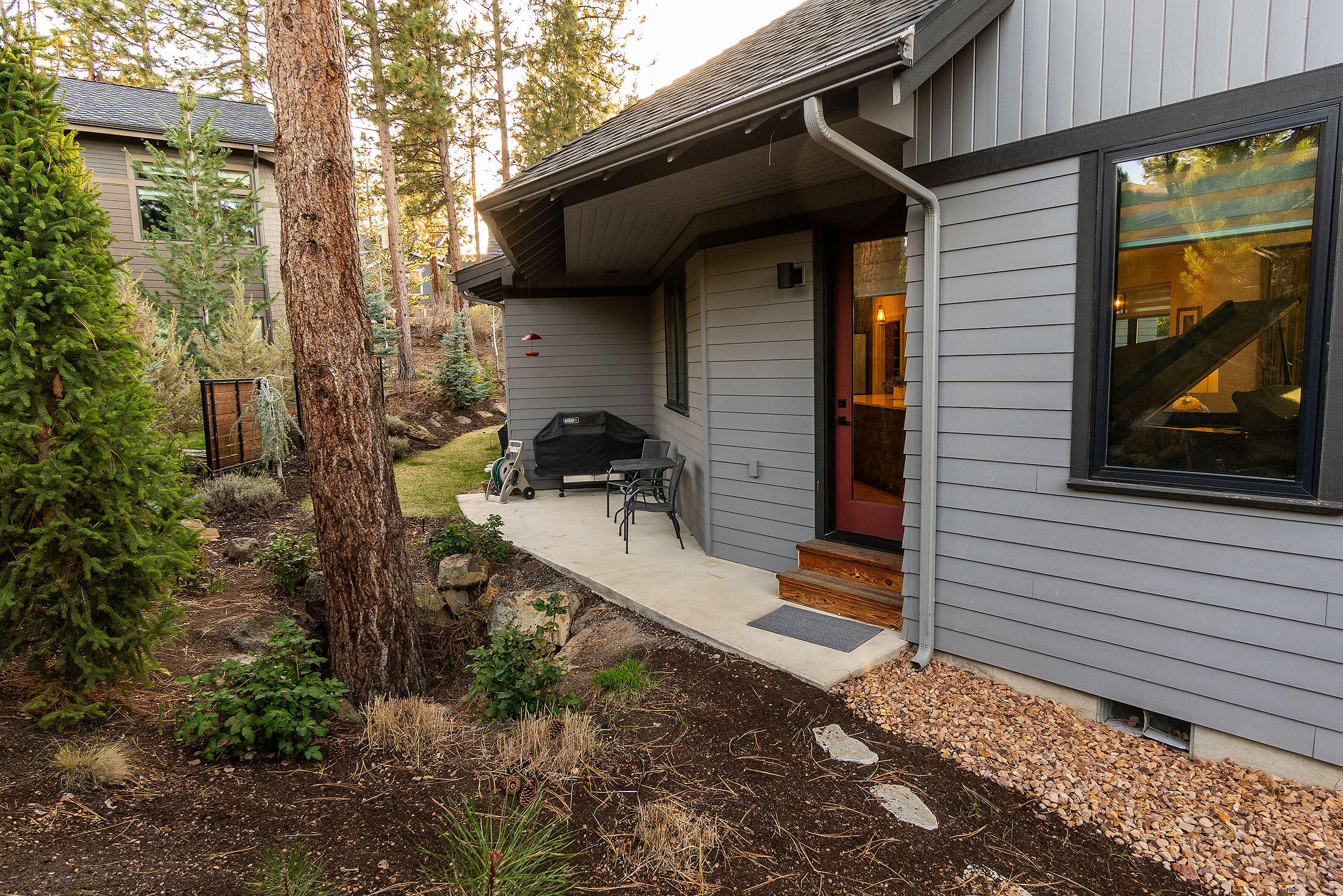 19169 NW Mt Shasta Court