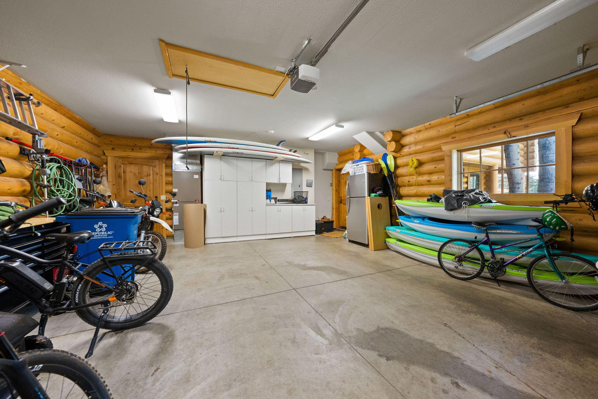 16897 Pony Express Way