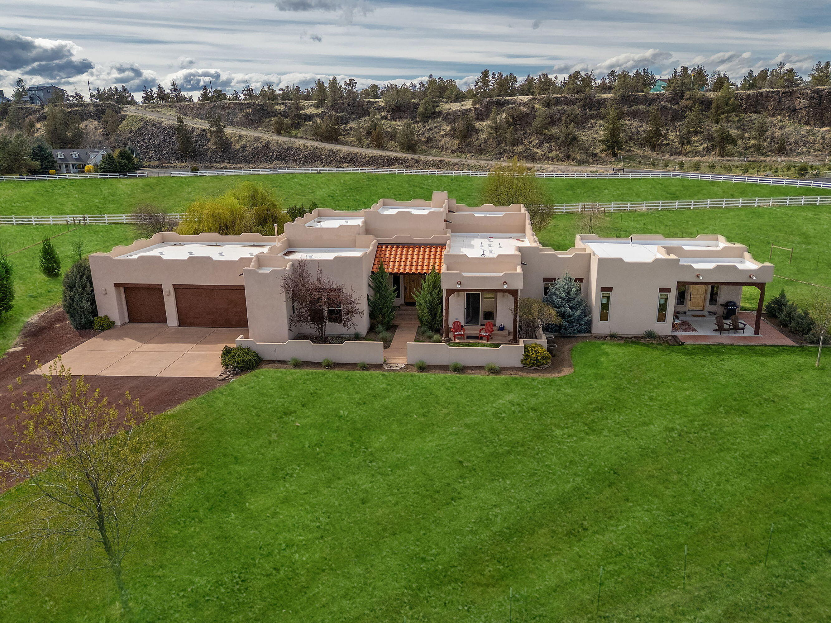 8955 NE 5th Street
