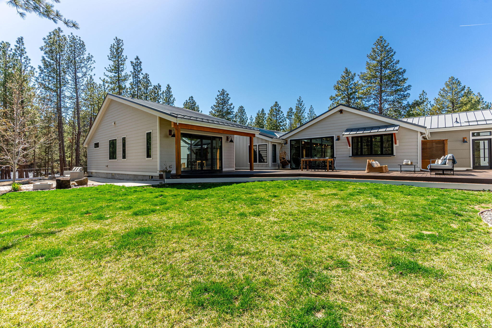 63444 NW Bridle Lane