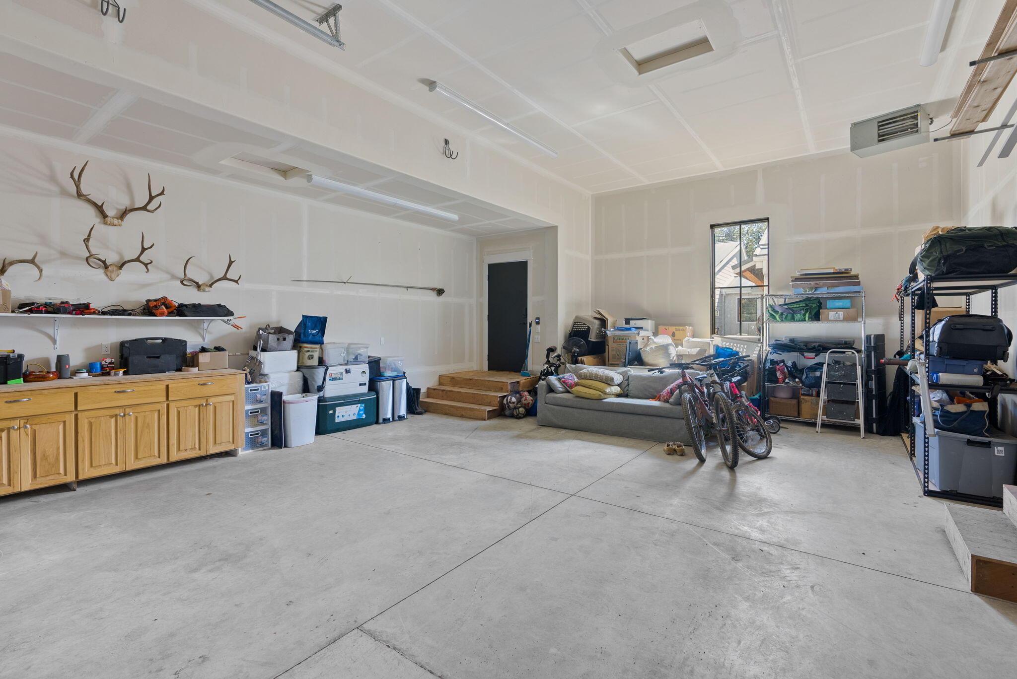 63444 NW Bridle Lane