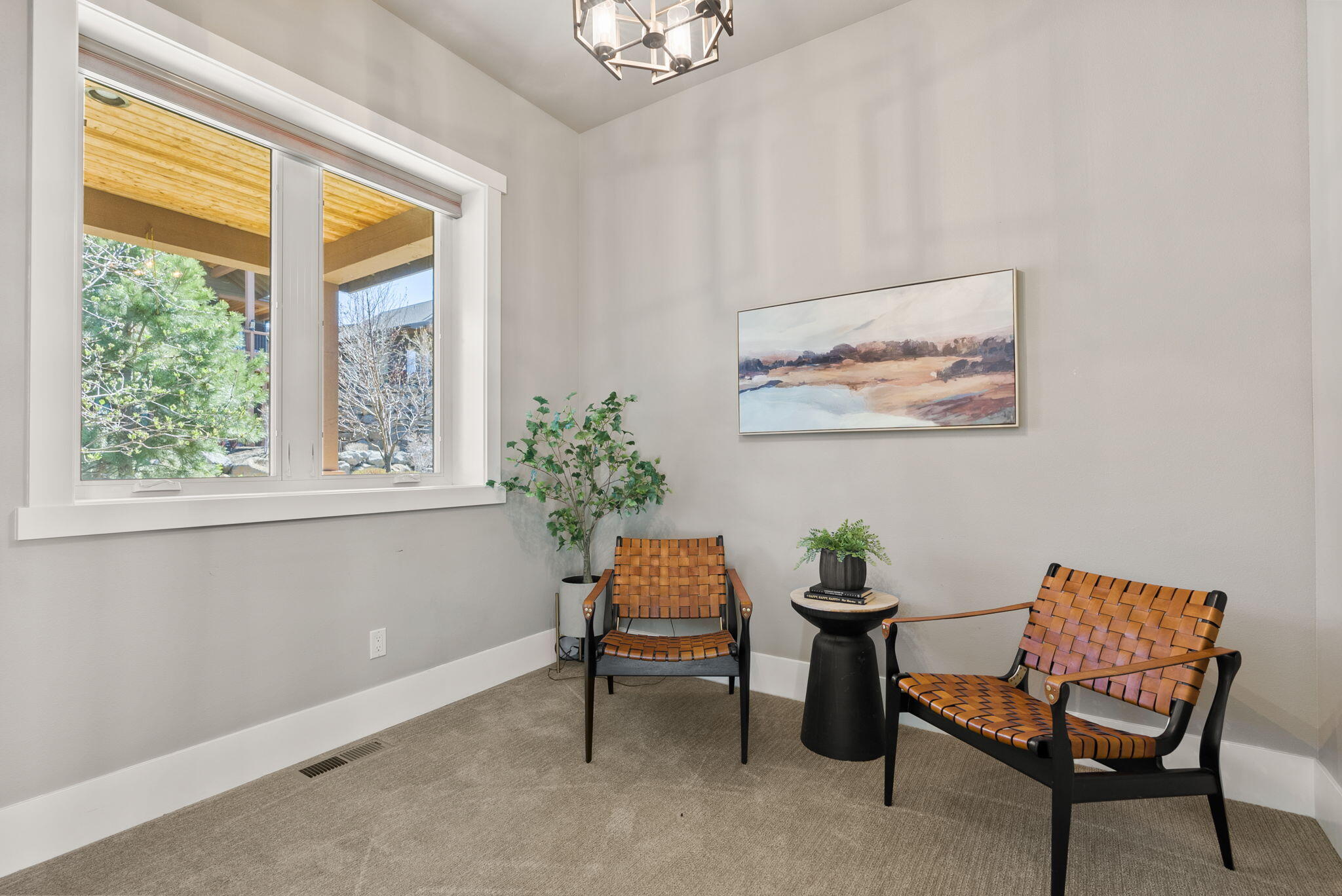 61337 Kindle Rock Loop