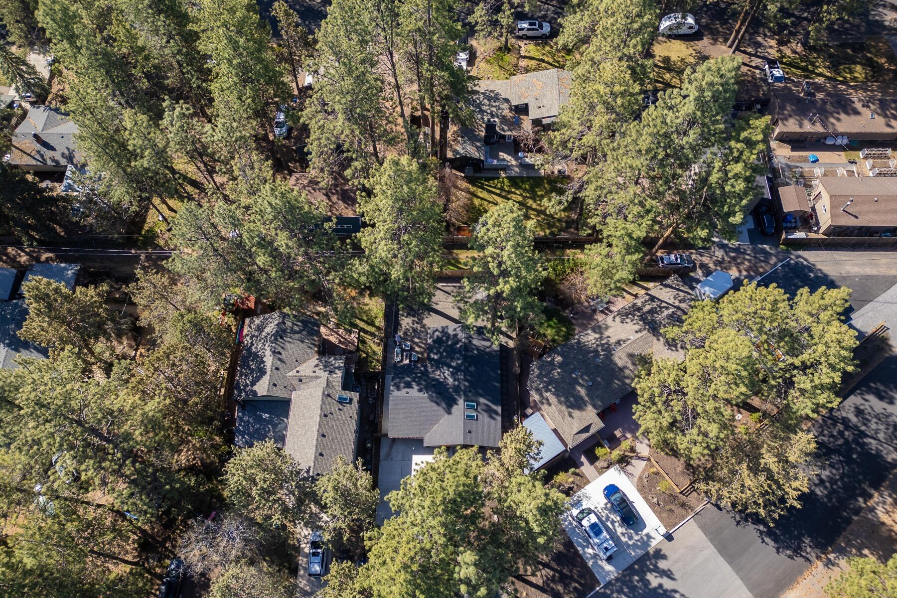 1613 NW Ithaca Avenue