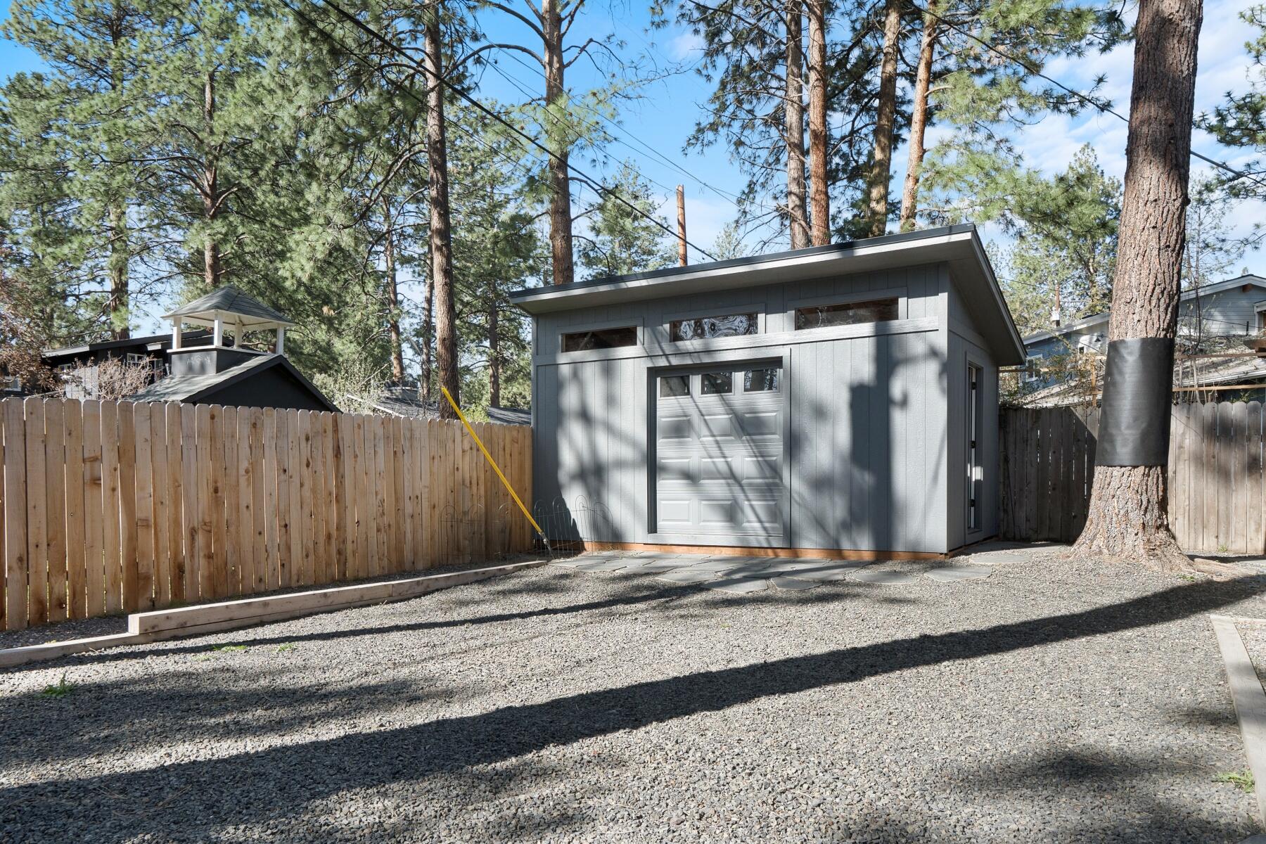 1613 NW Ithaca Avenue