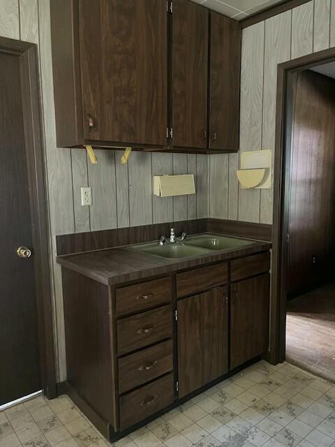 453 NW Newport Avenue