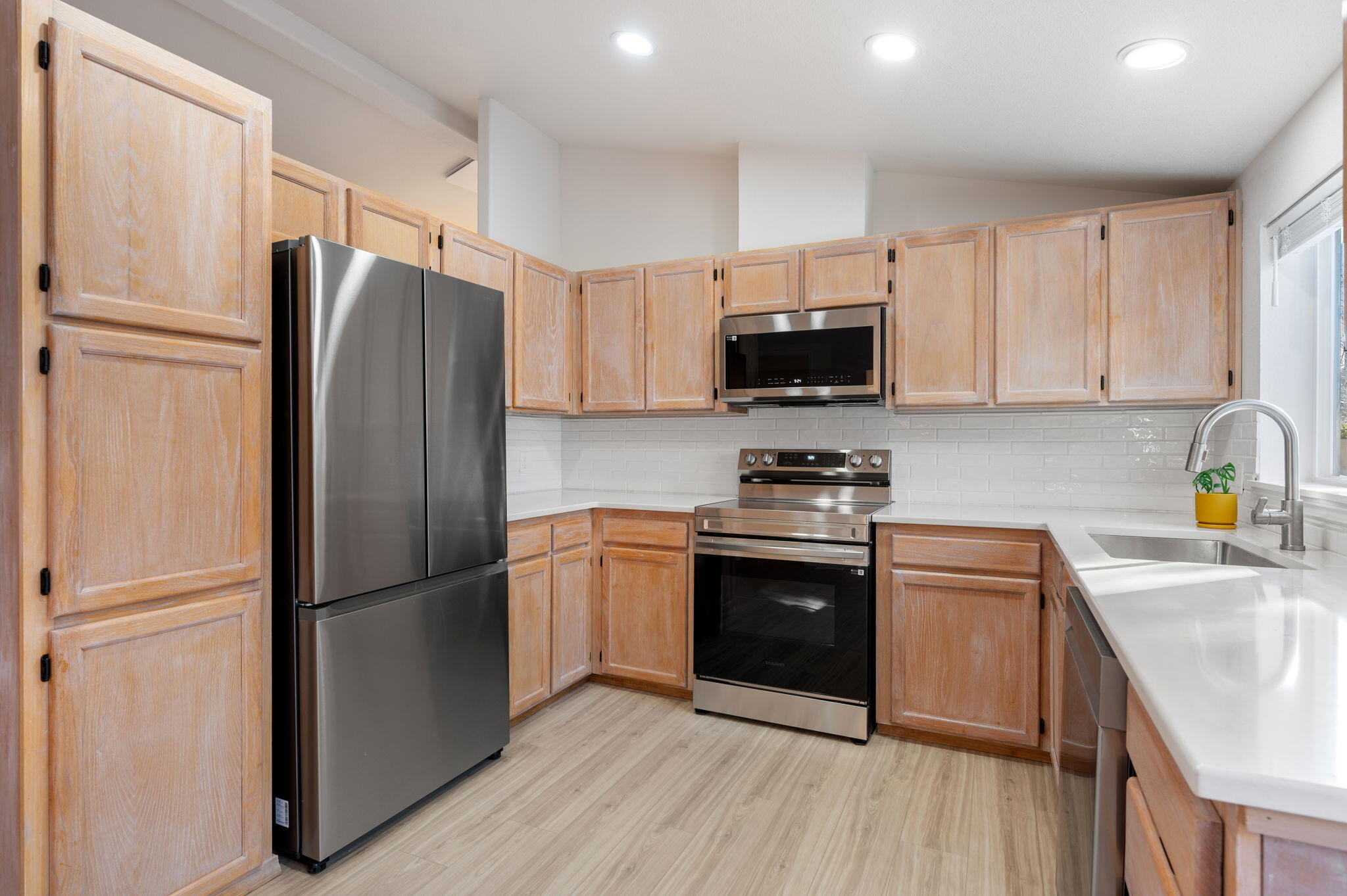 2515 NE Wintergreen Drive