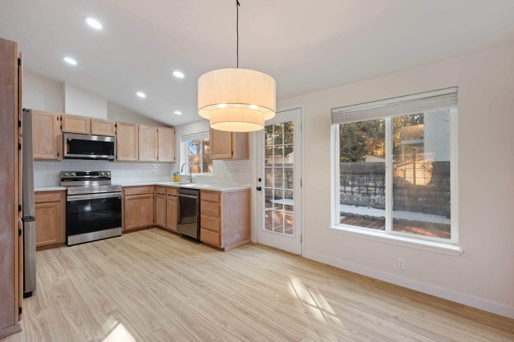 2515 NE Wintergreen Drive