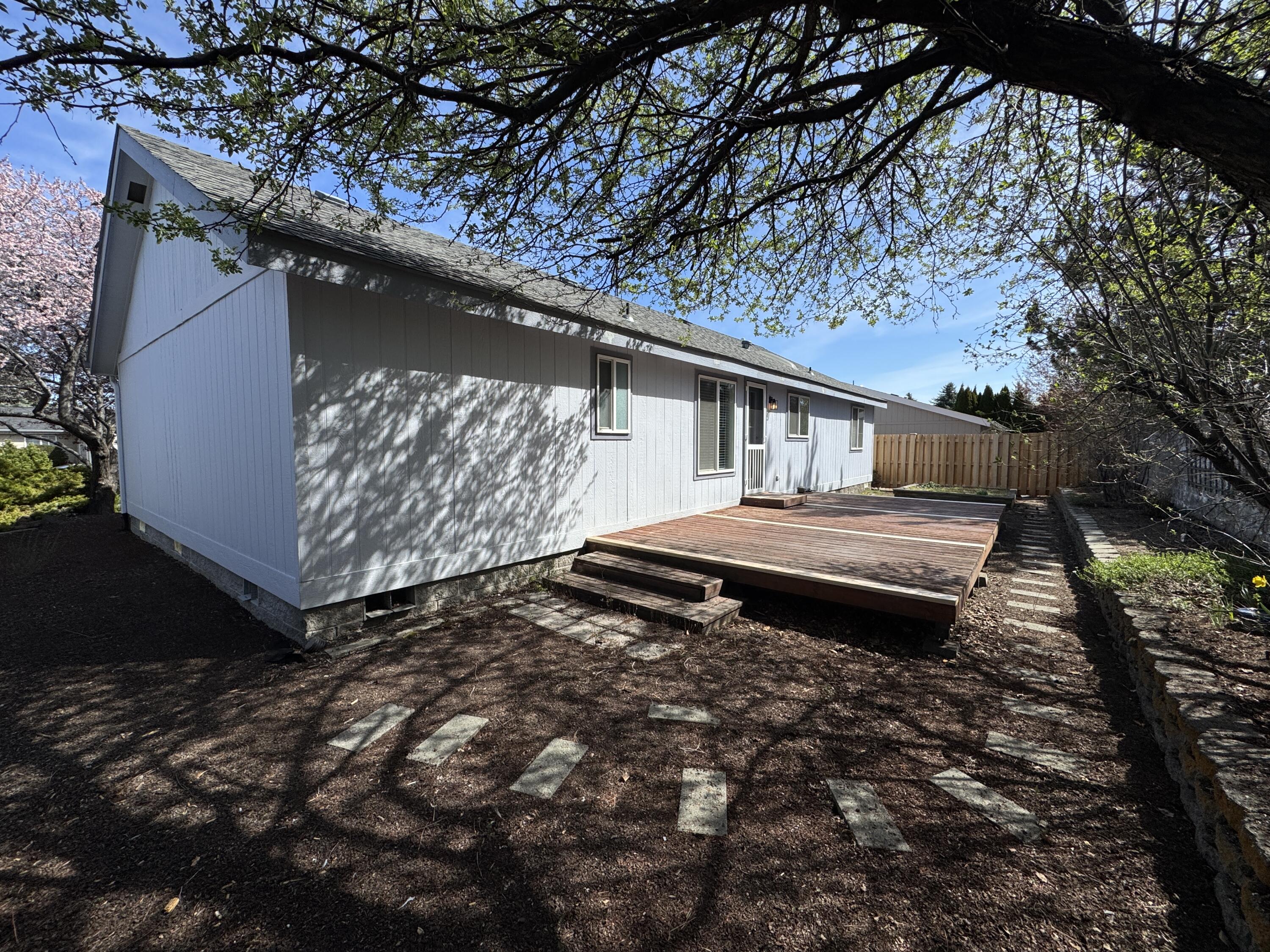 2515 NE Wintergreen Drive