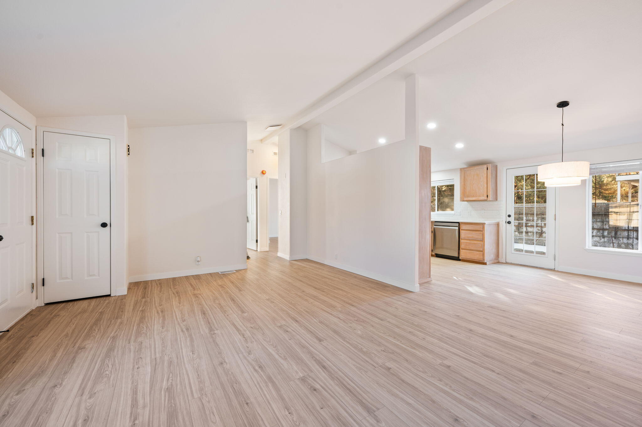 2515 NE Wintergreen Drive