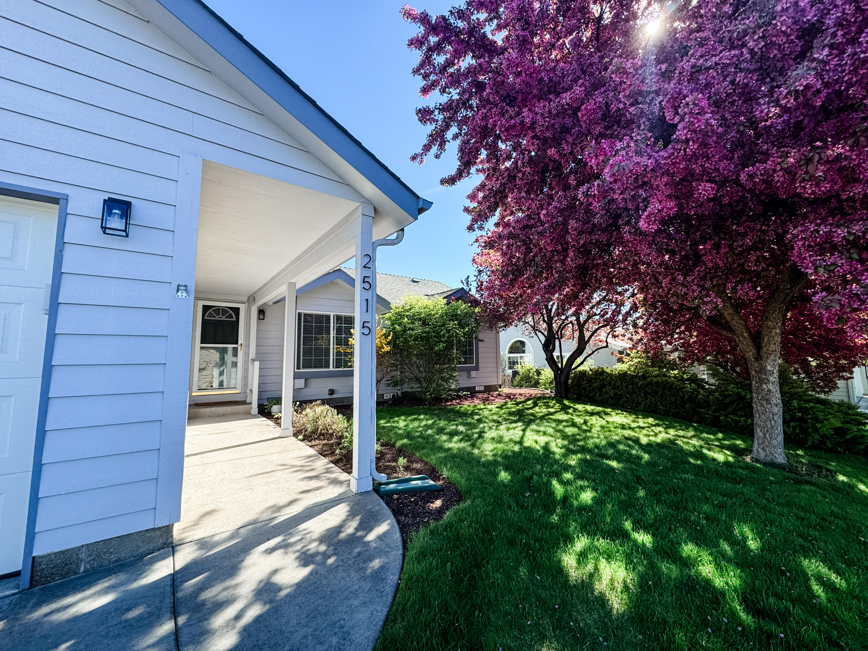 2515 NE Wintergreen Drive