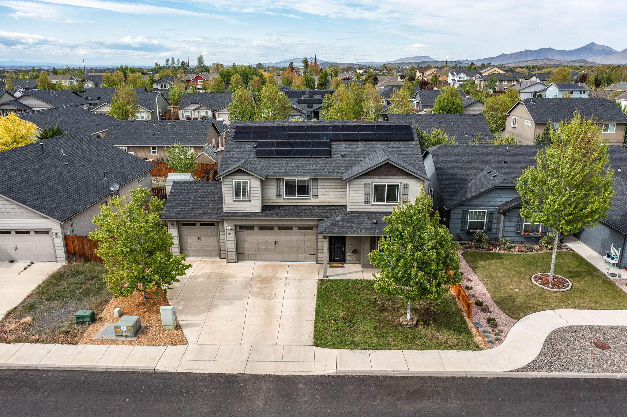3133 SW Evergreen Avenue
