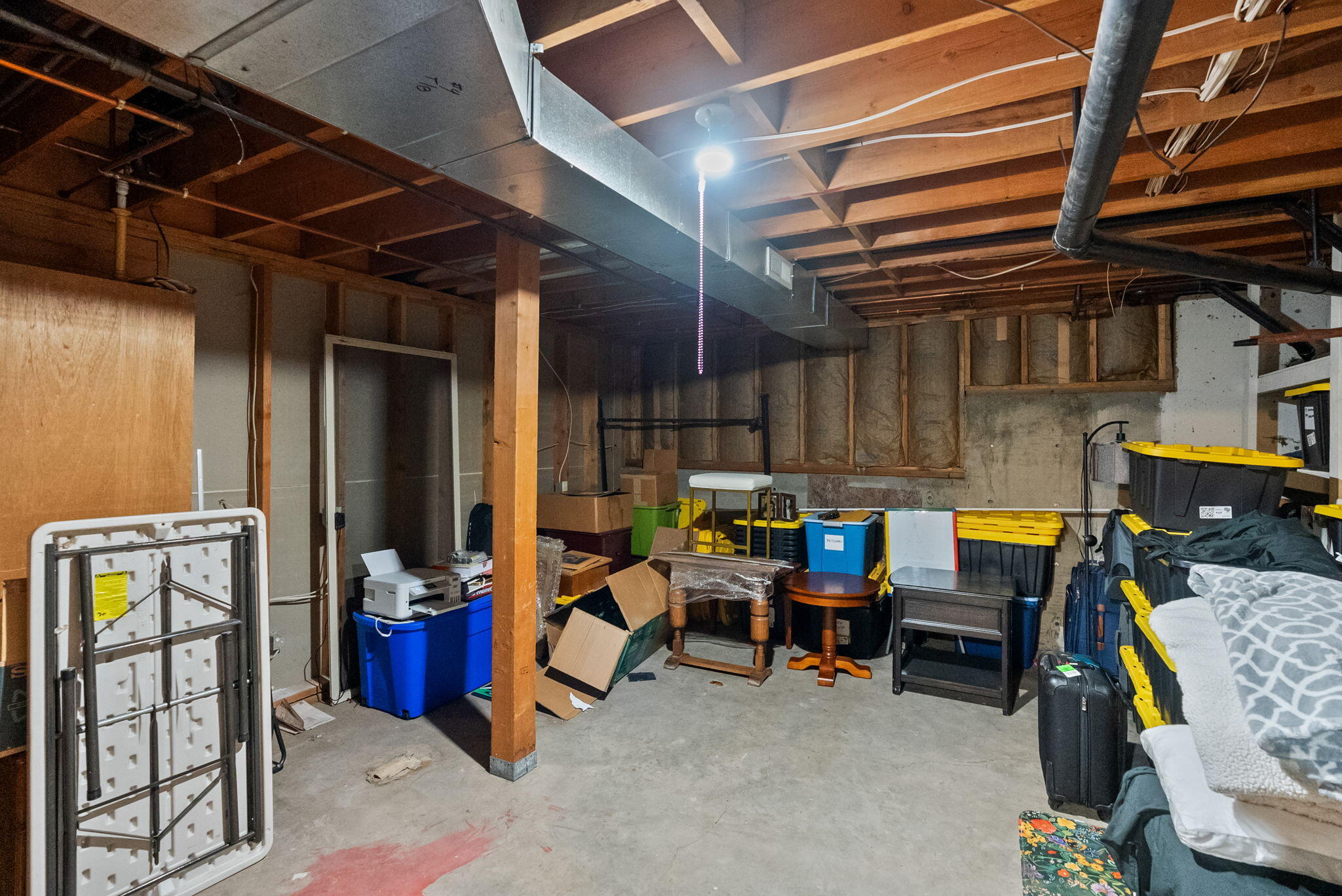 624 NE Tracker Court