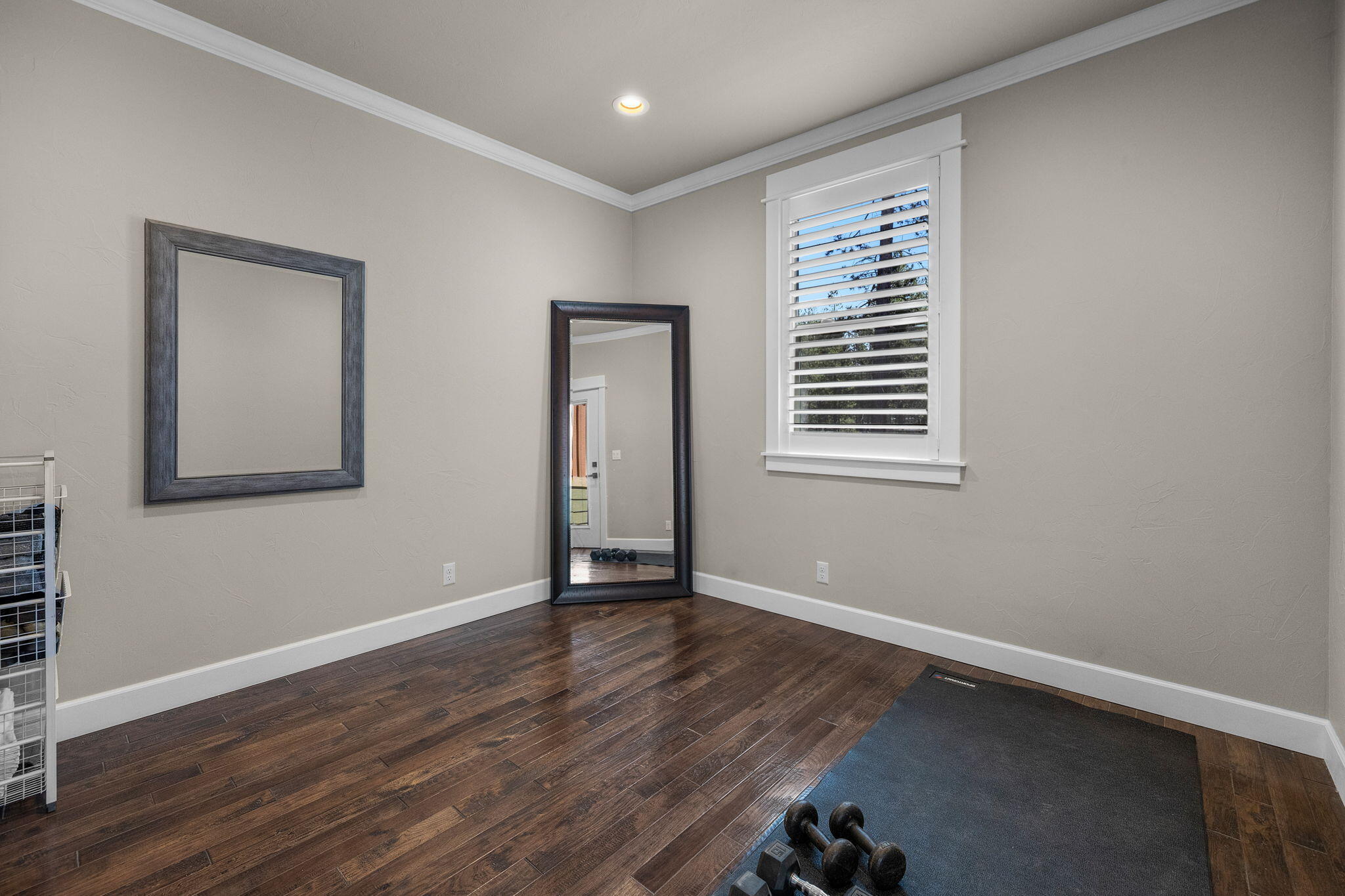 52944 Plainview Drive