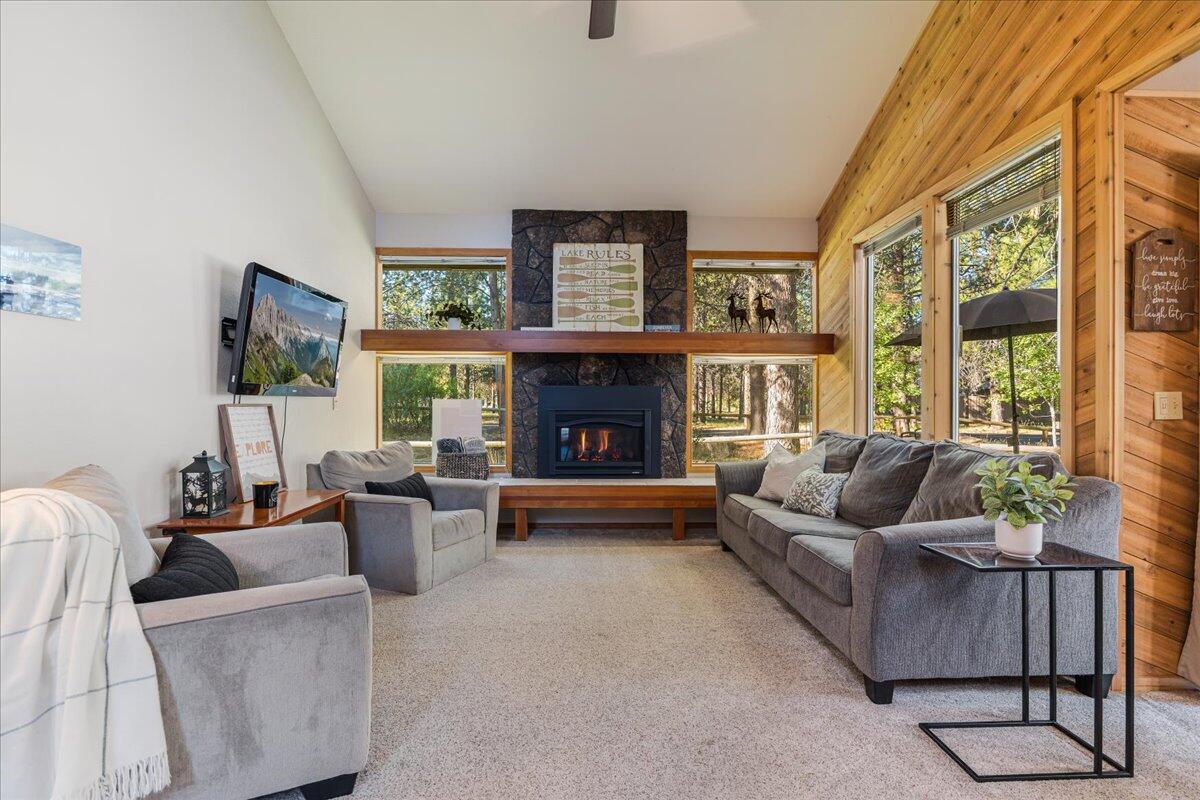 17751 Lake Aspen Court, 23