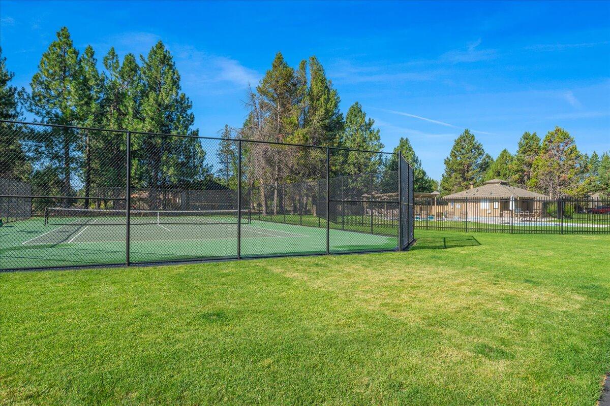 17751 Lake Aspen Court, 23