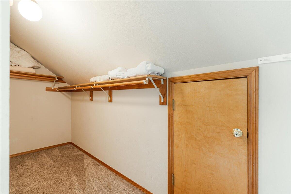 17751 Lake Aspen Court, 23