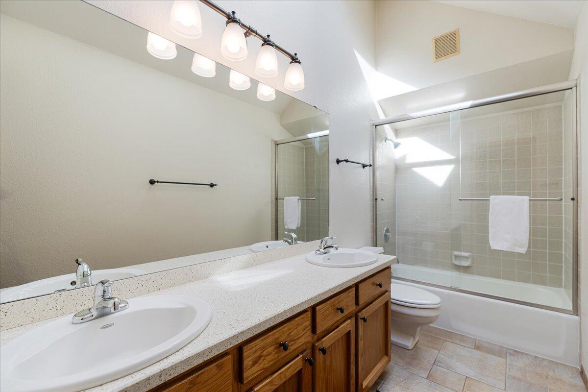 17751 Lake Aspen Court, 23