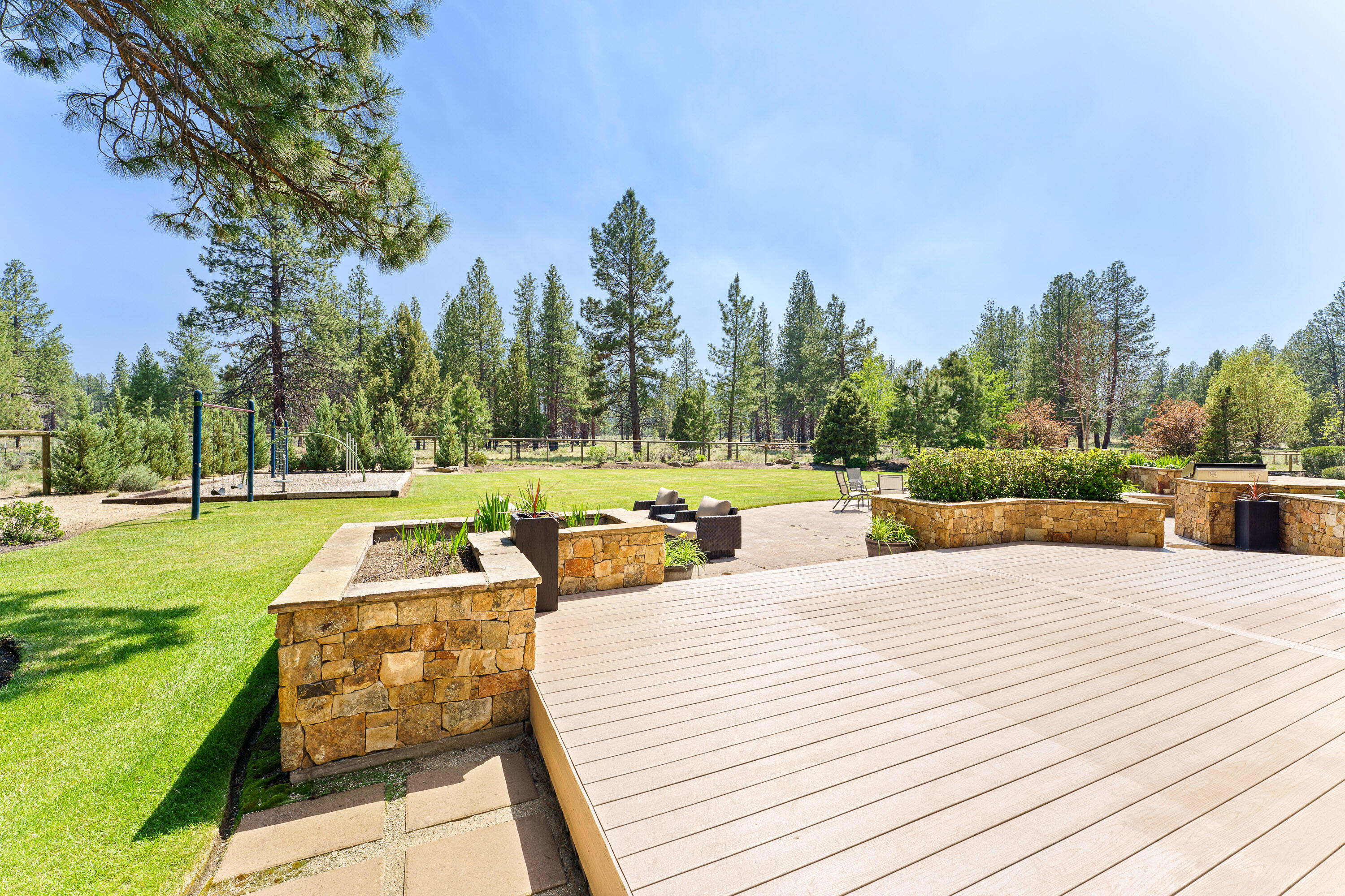 60003 W Ridgeview Drive