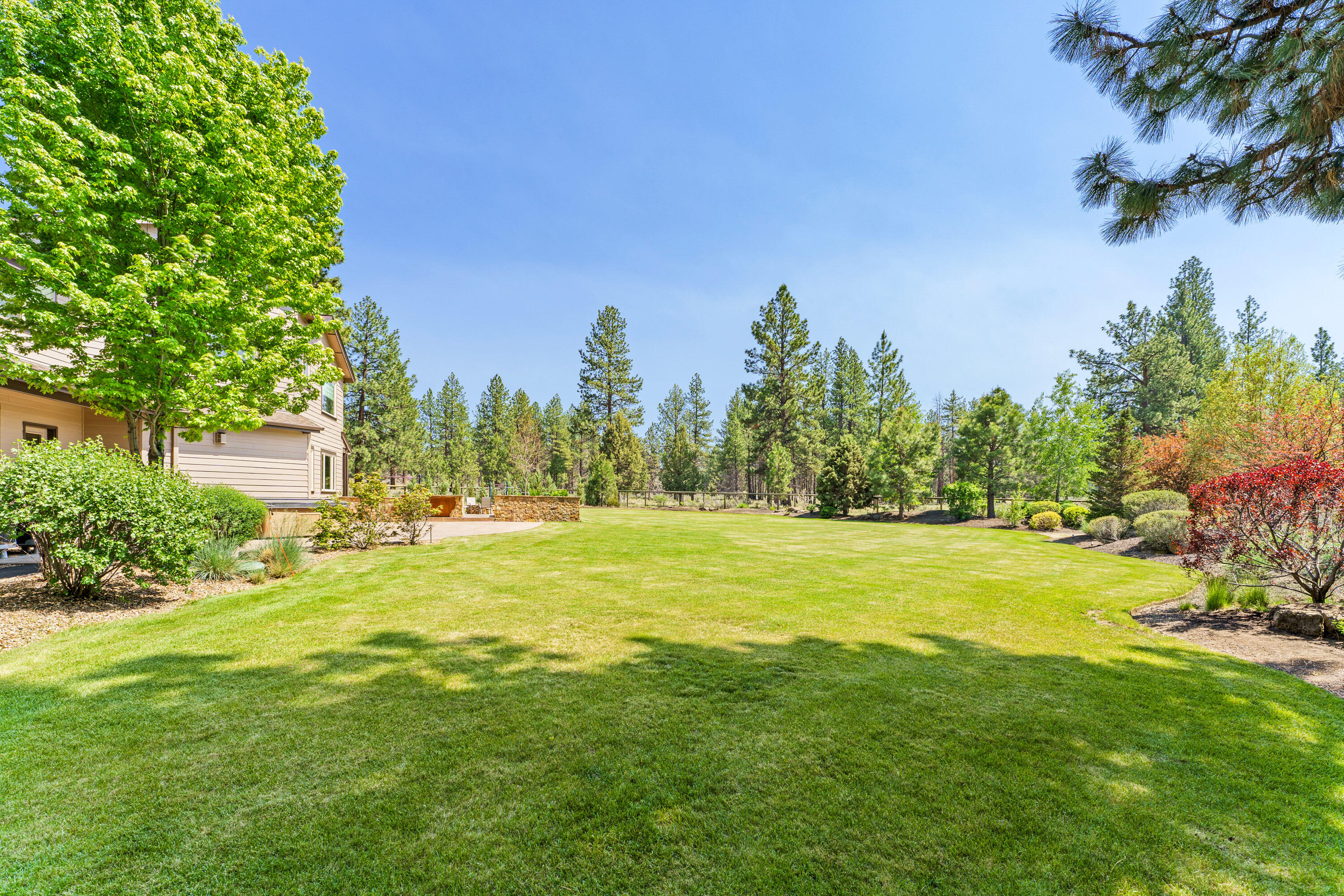 60003 W Ridgeview Drive