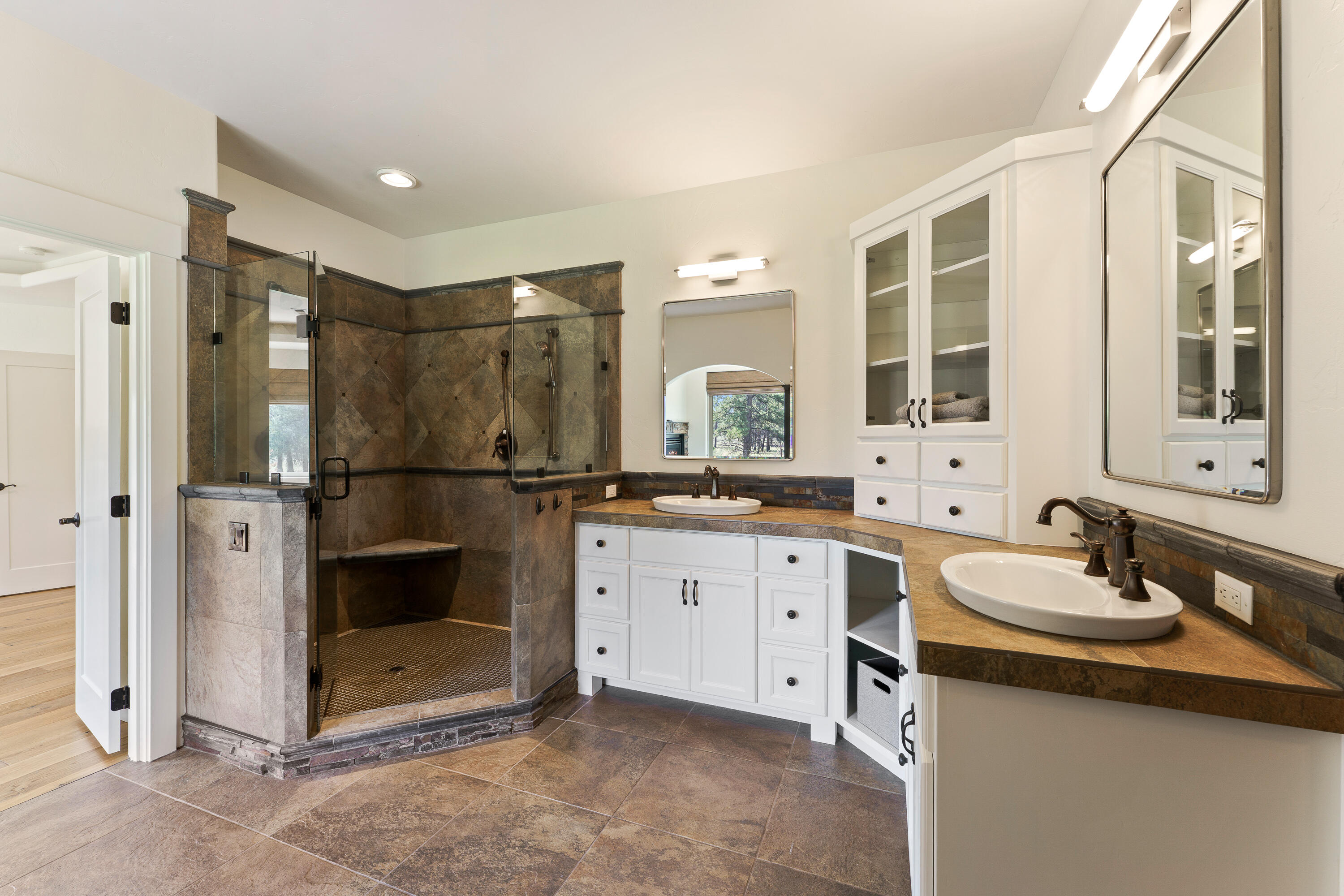 60003 W Ridgeview Drive