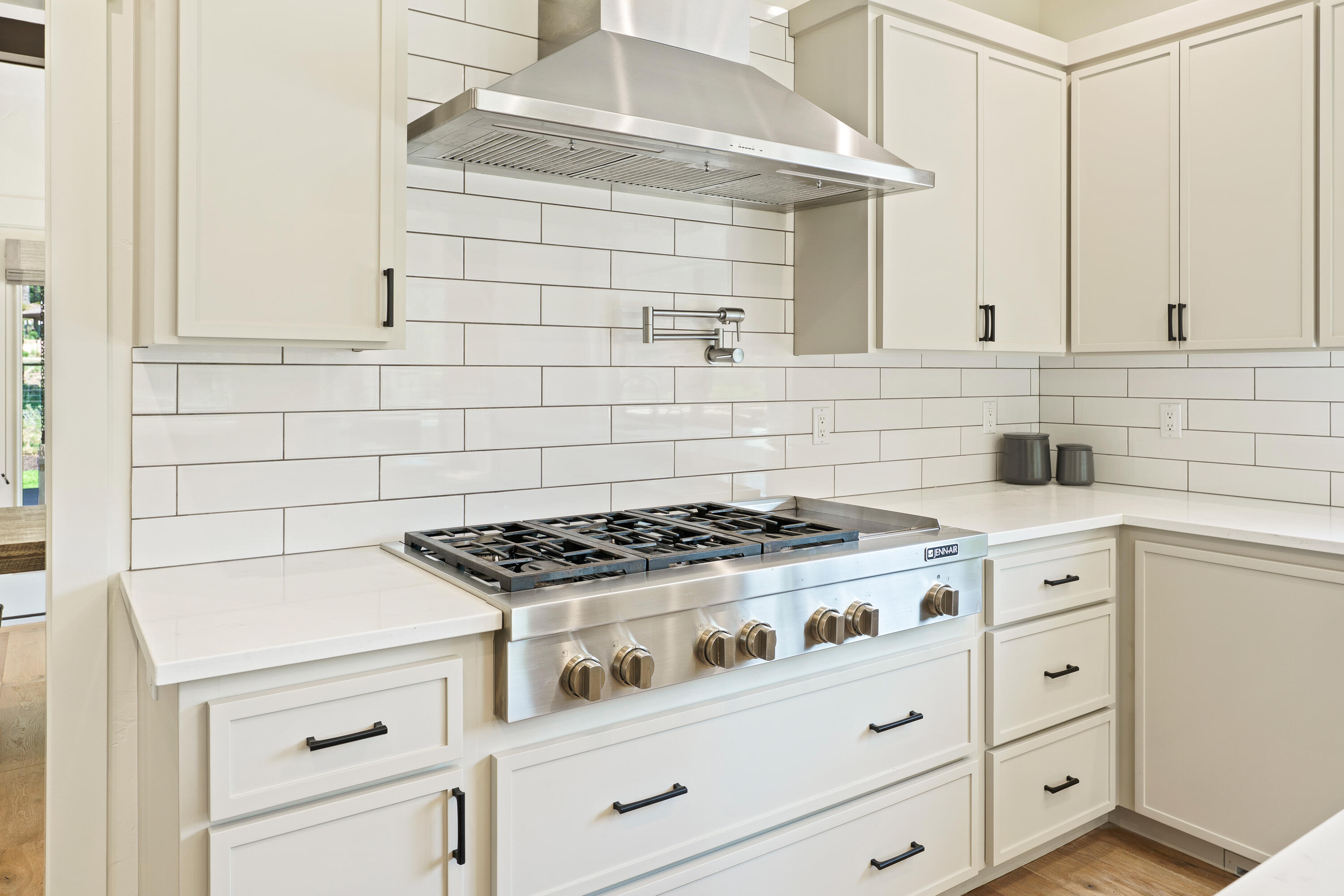 60003 W Ridgeview Drive