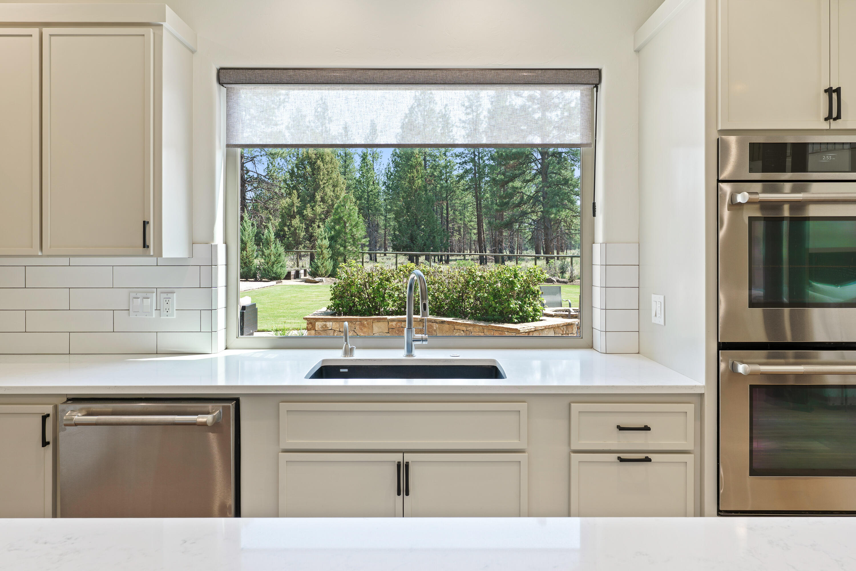 60003 W Ridgeview Drive