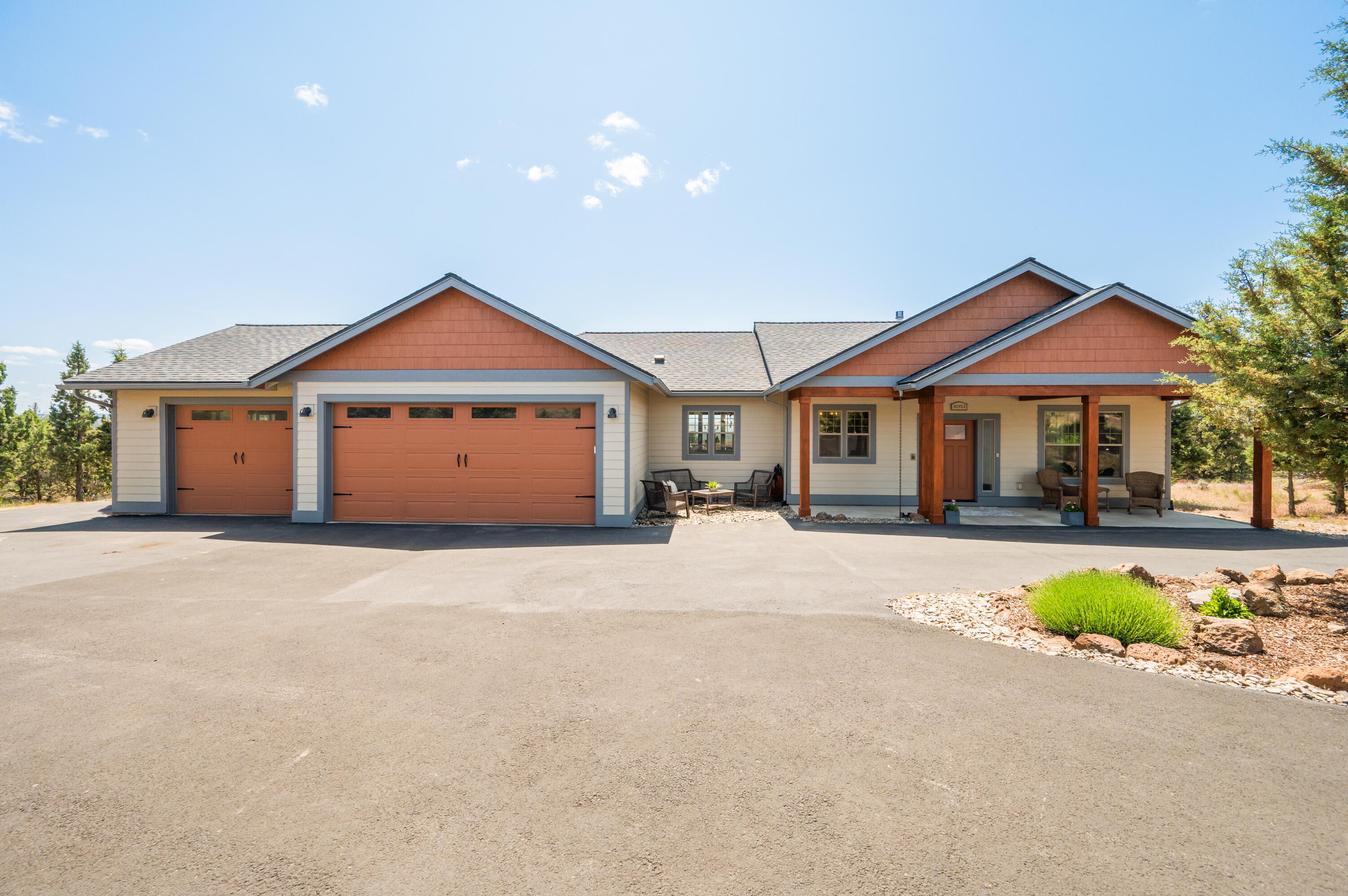 10352 SE Liberty Court, Prineville