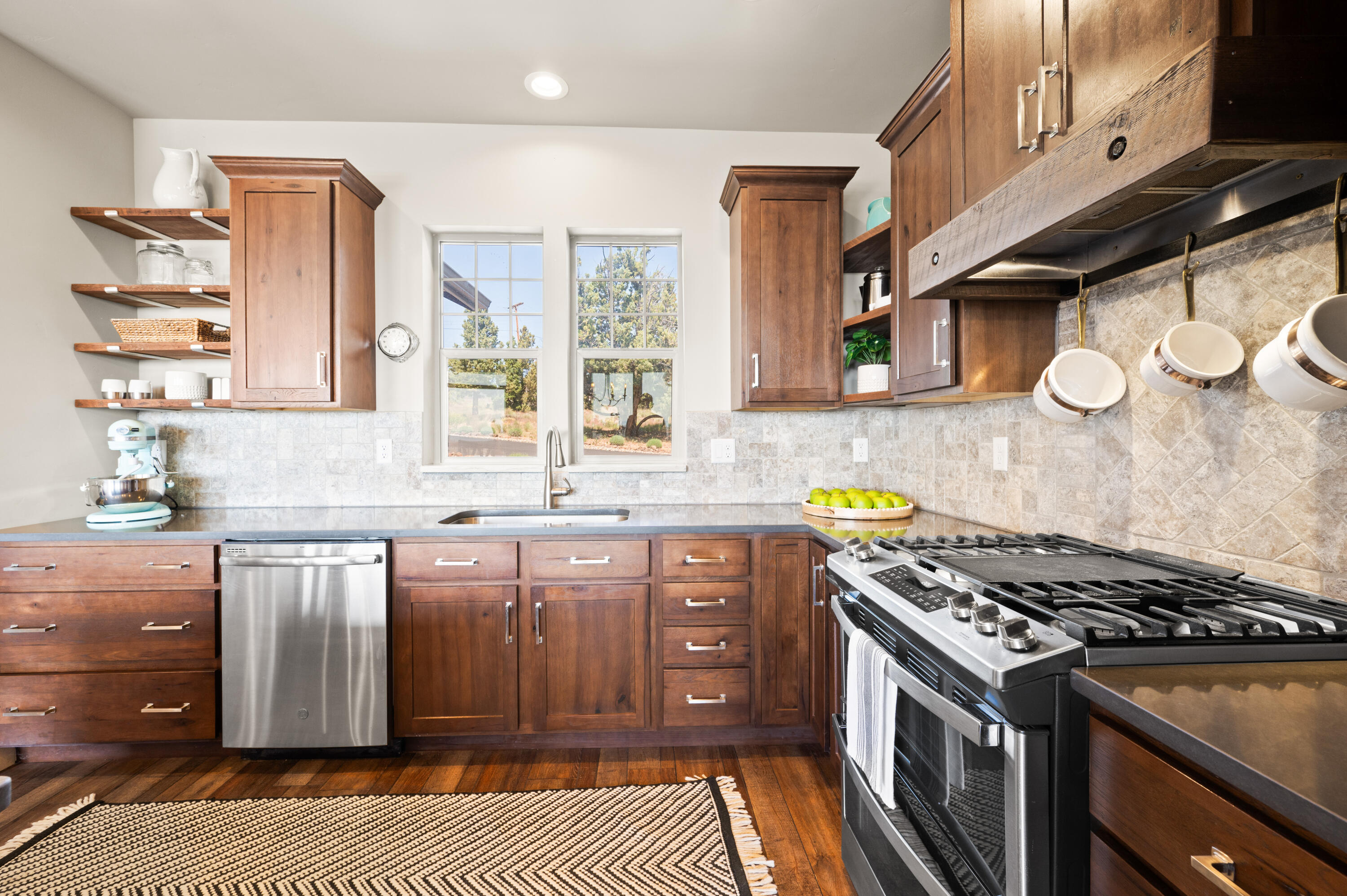 10352 SE Liberty Court, Prineville