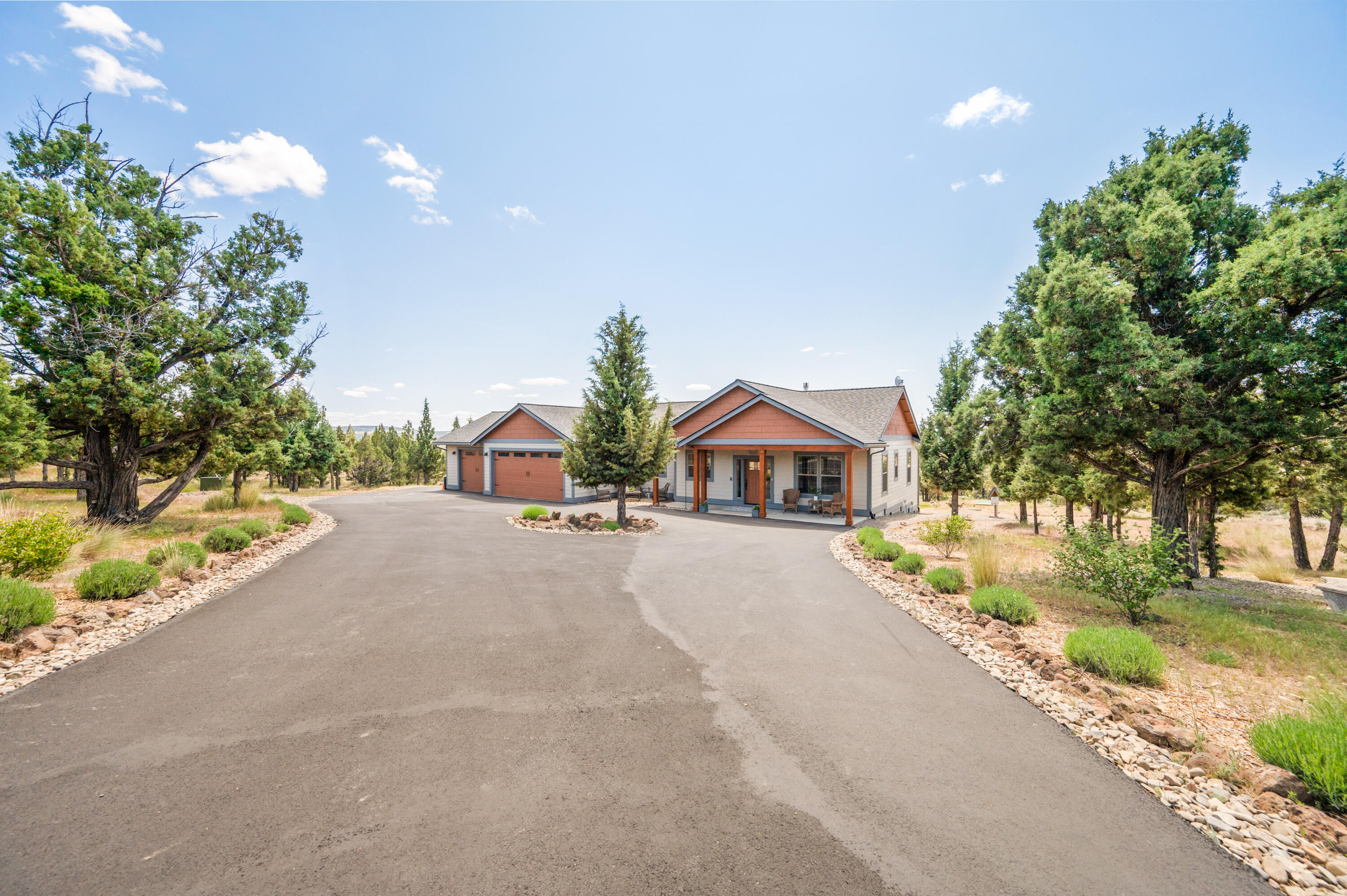 10352 SE Liberty Court, Prineville
