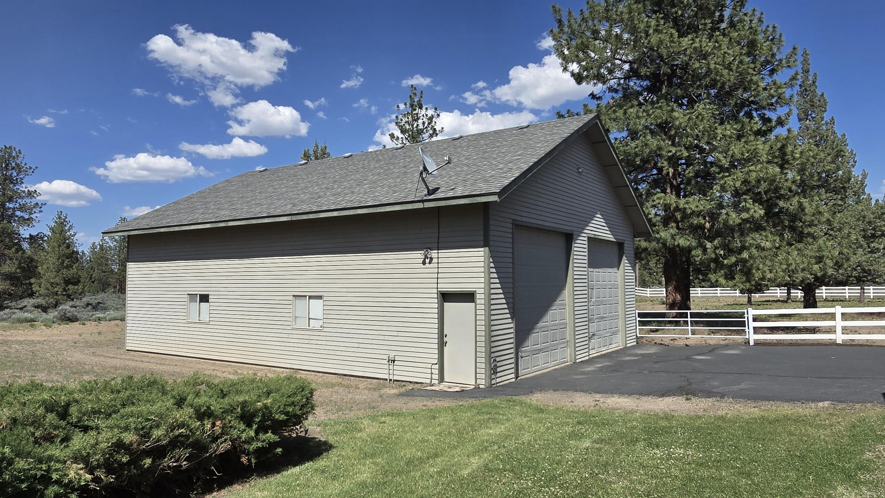 60485 Billadeau Road, Bend