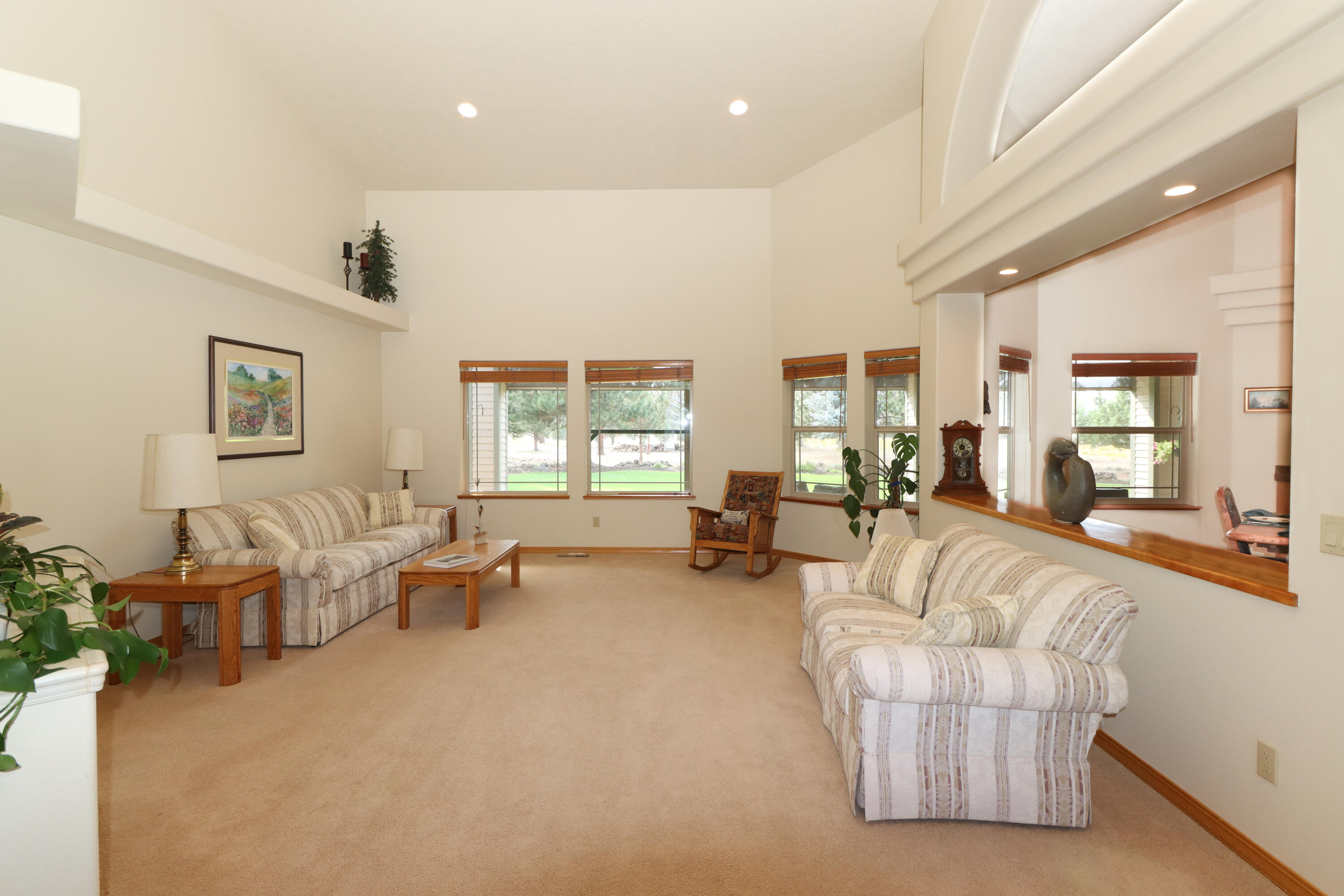 60485 Billadeau Road, Bend