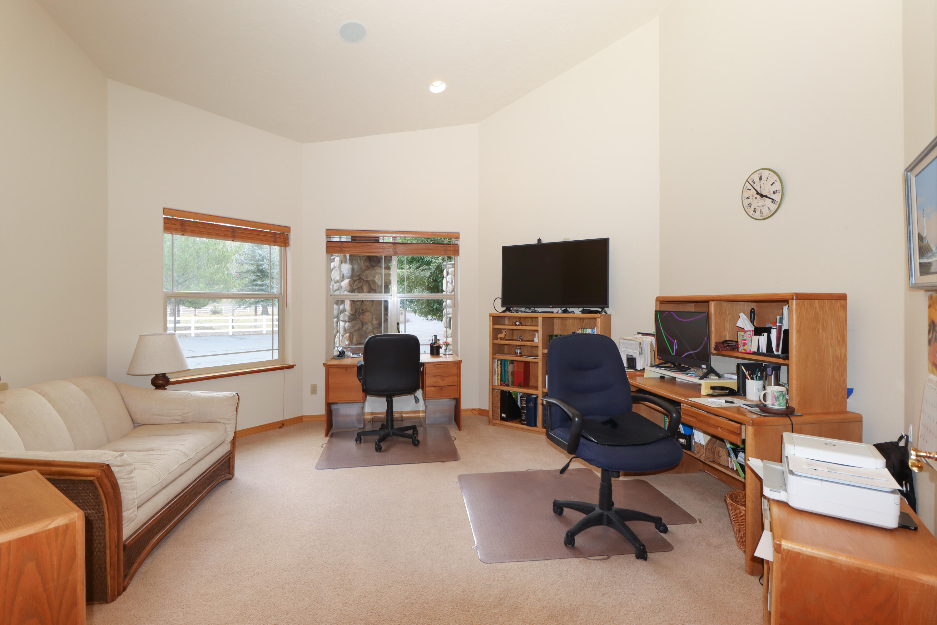 60485 Billadeau Road, Bend