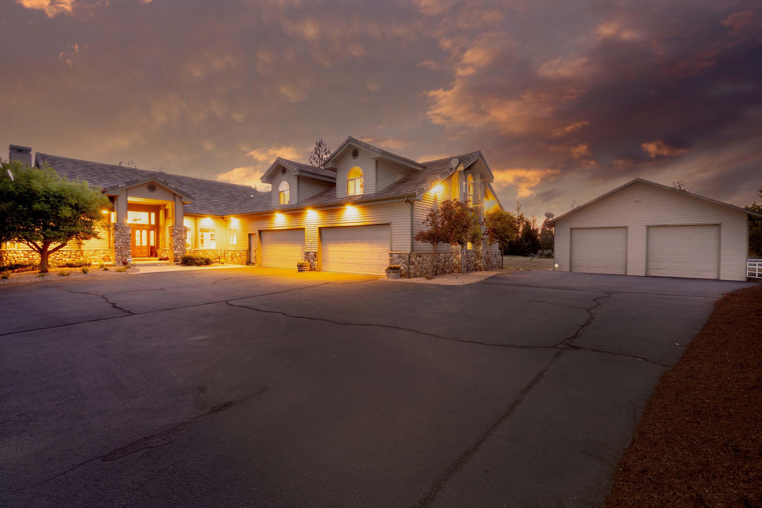 60485 Billadeau Road, Bend