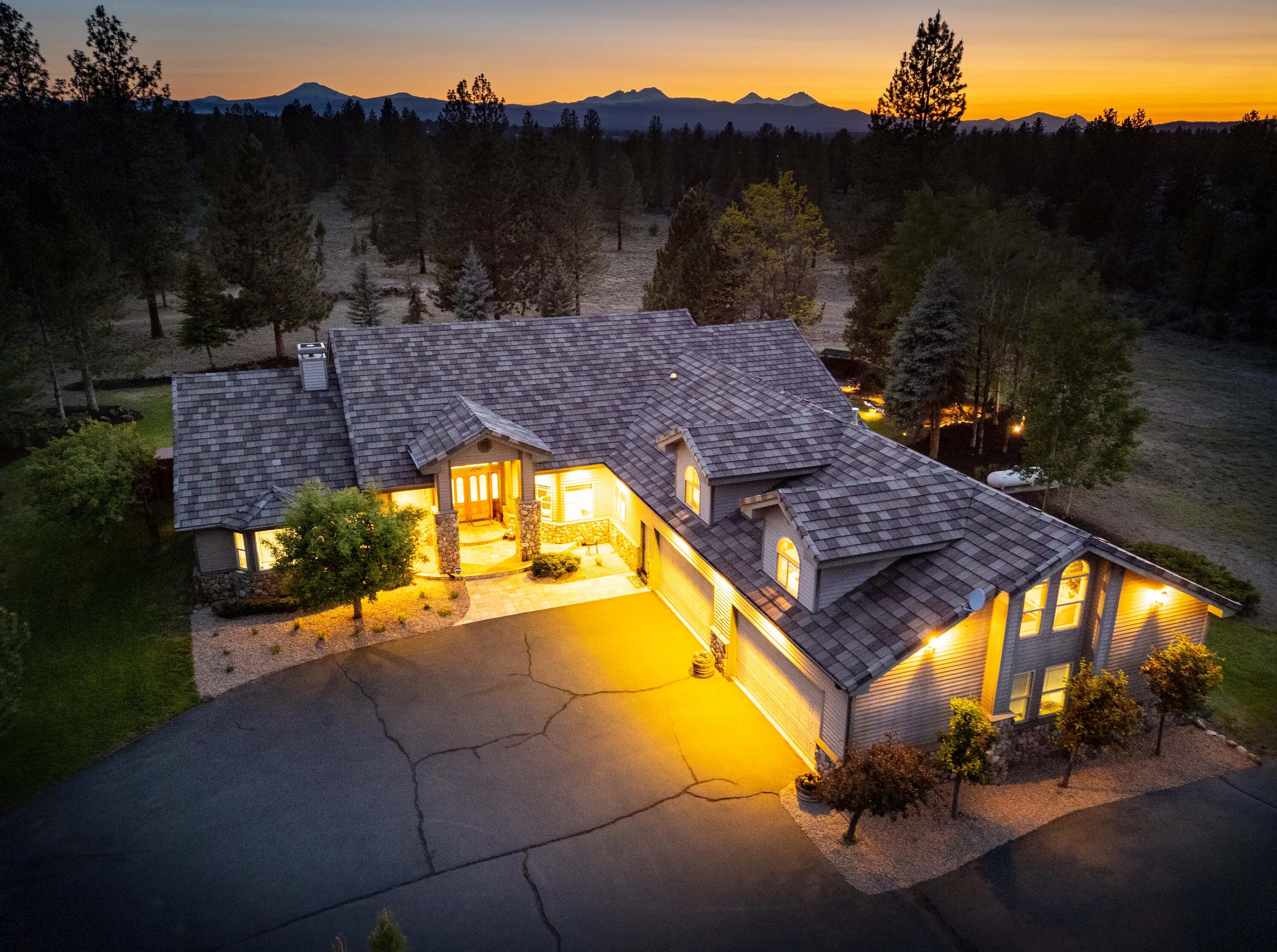 60485 Billadeau Road, Bend