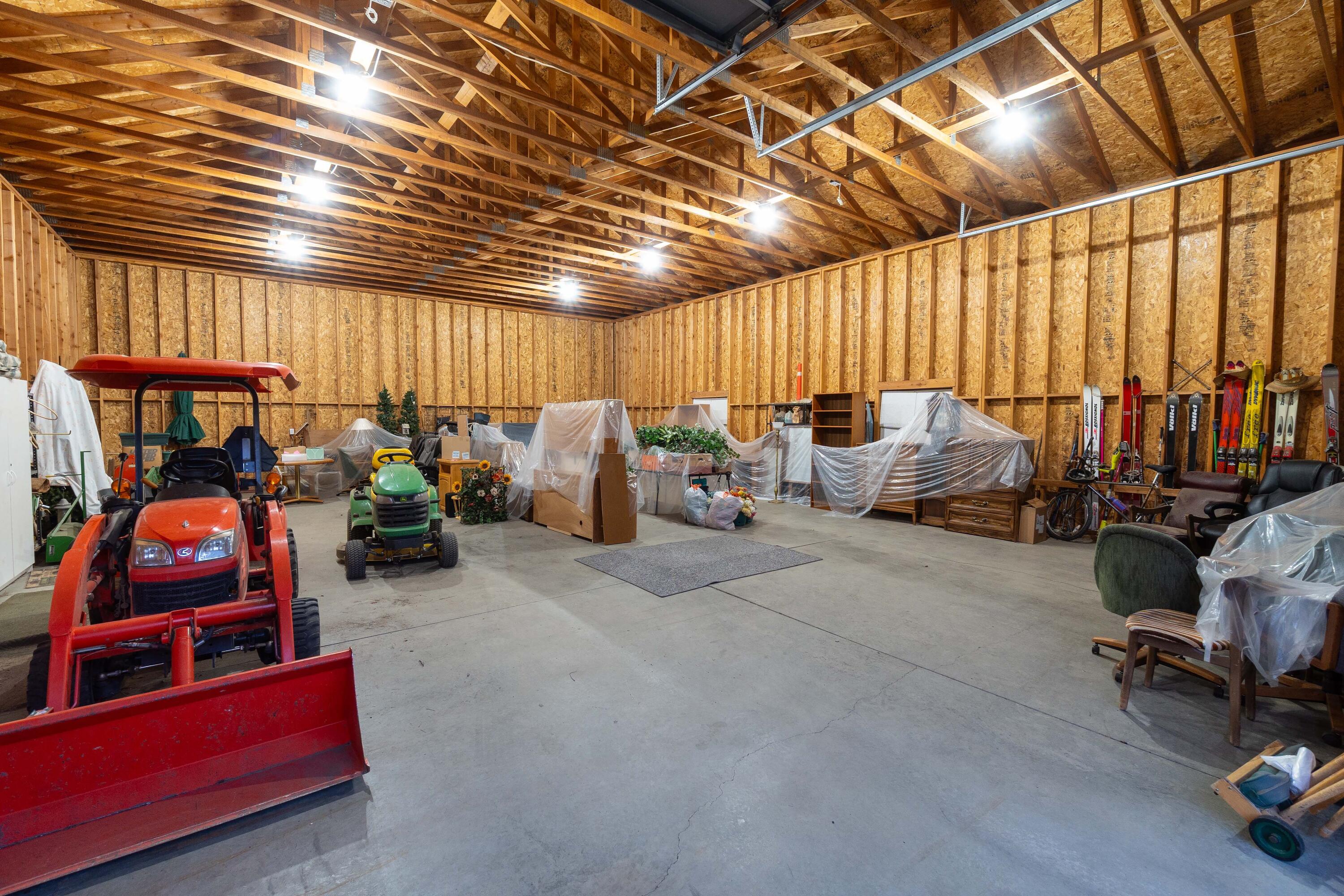 60485 Billadeau Road, Bend