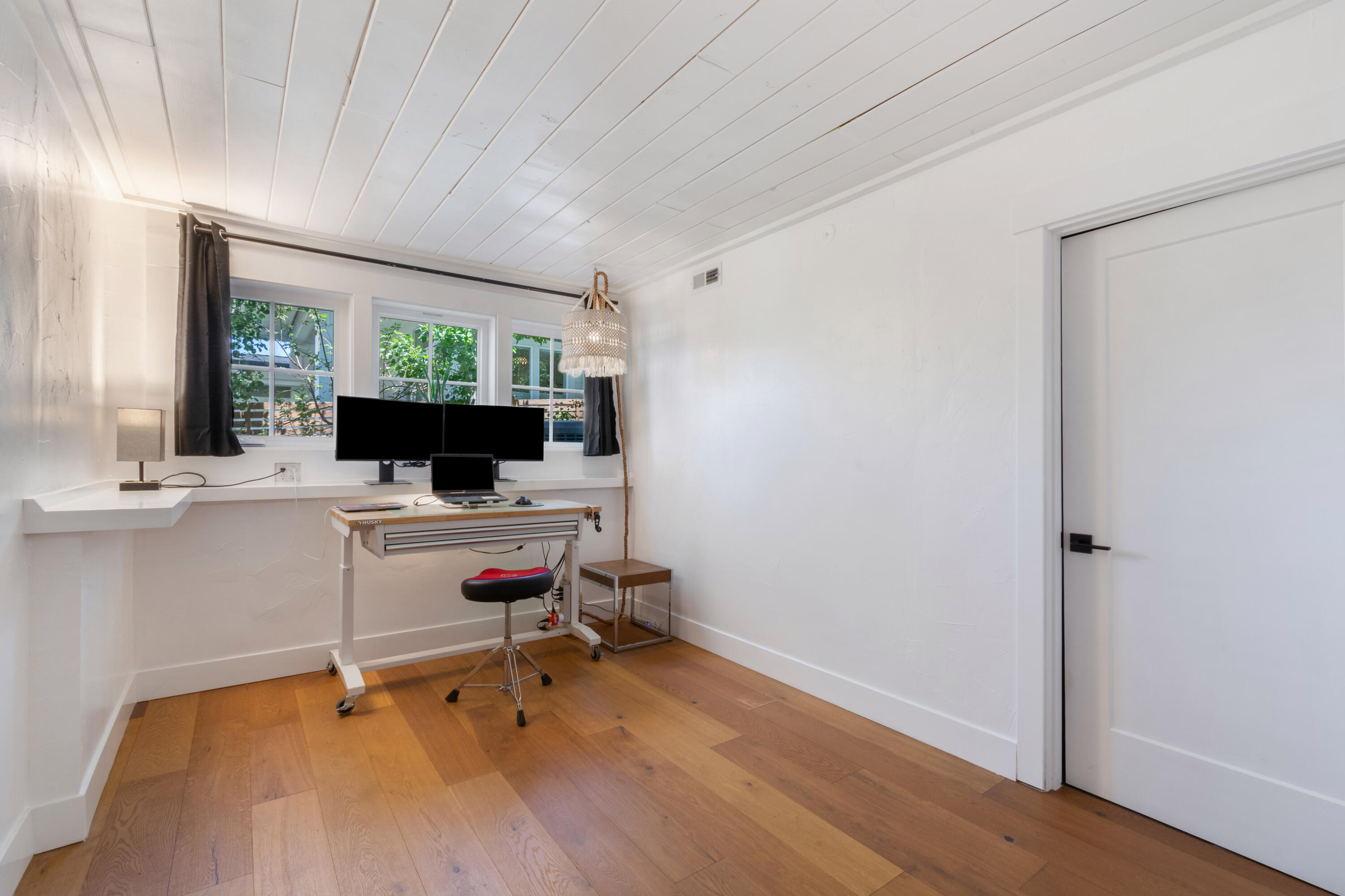 1335 NW Mt Washington Drive