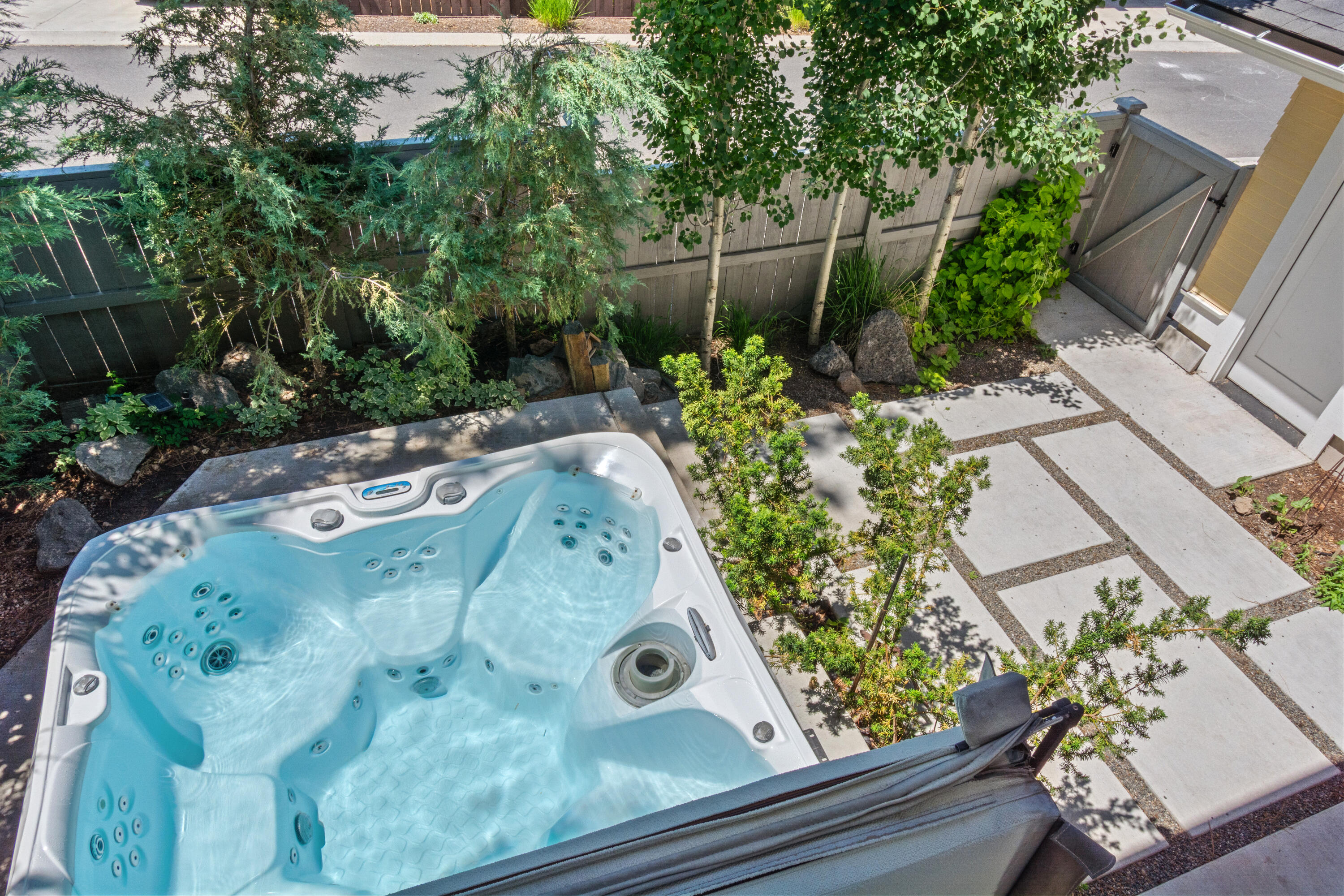 1335 NW Mt Washington Drive