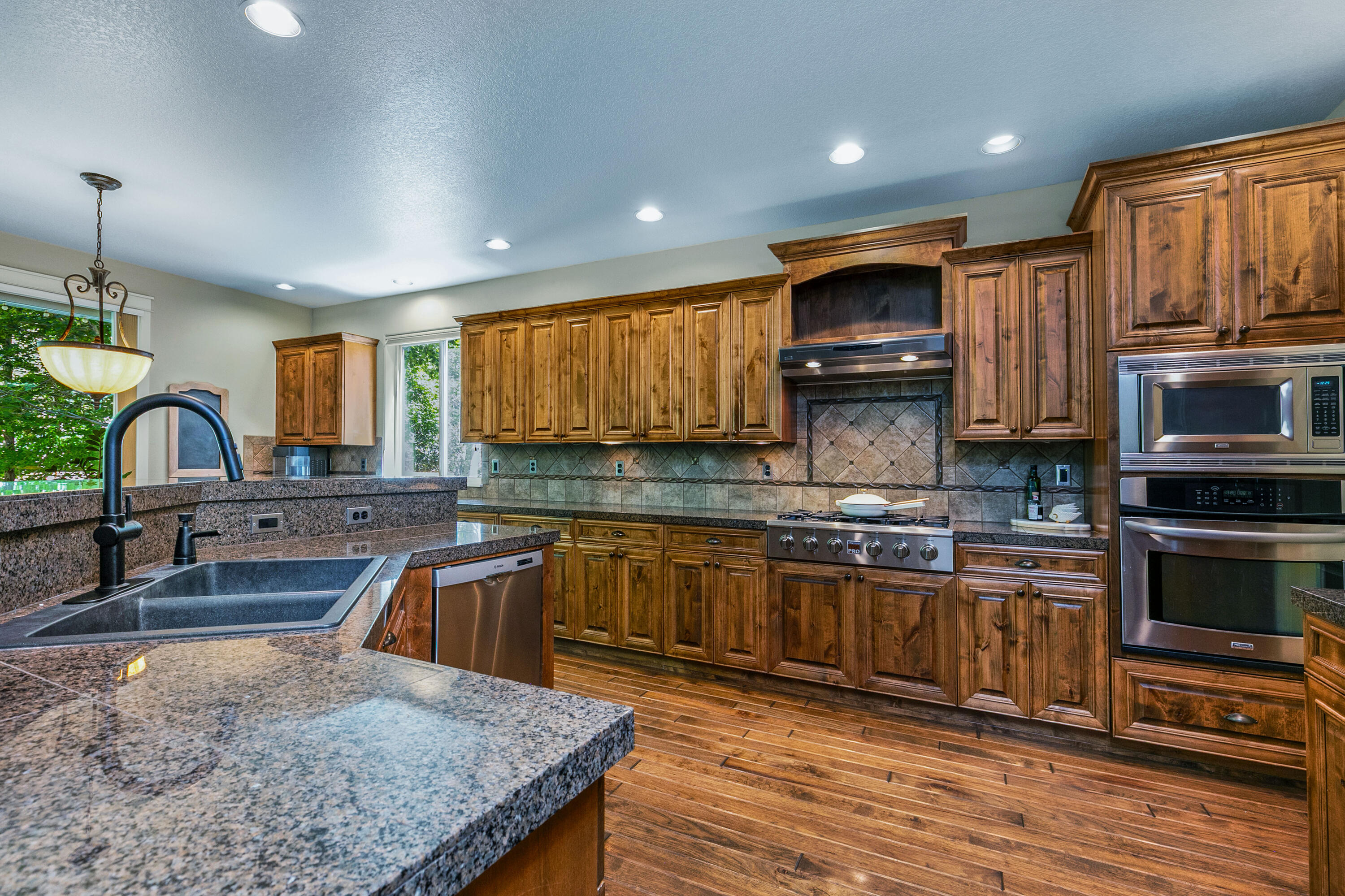 20548 Jacklight Lane, Bend