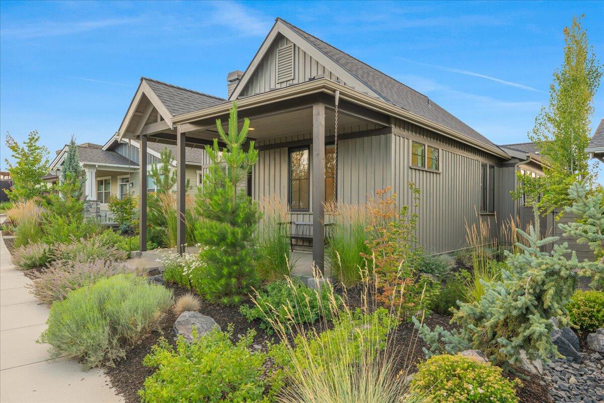 1153 NW Mt Washington Drive