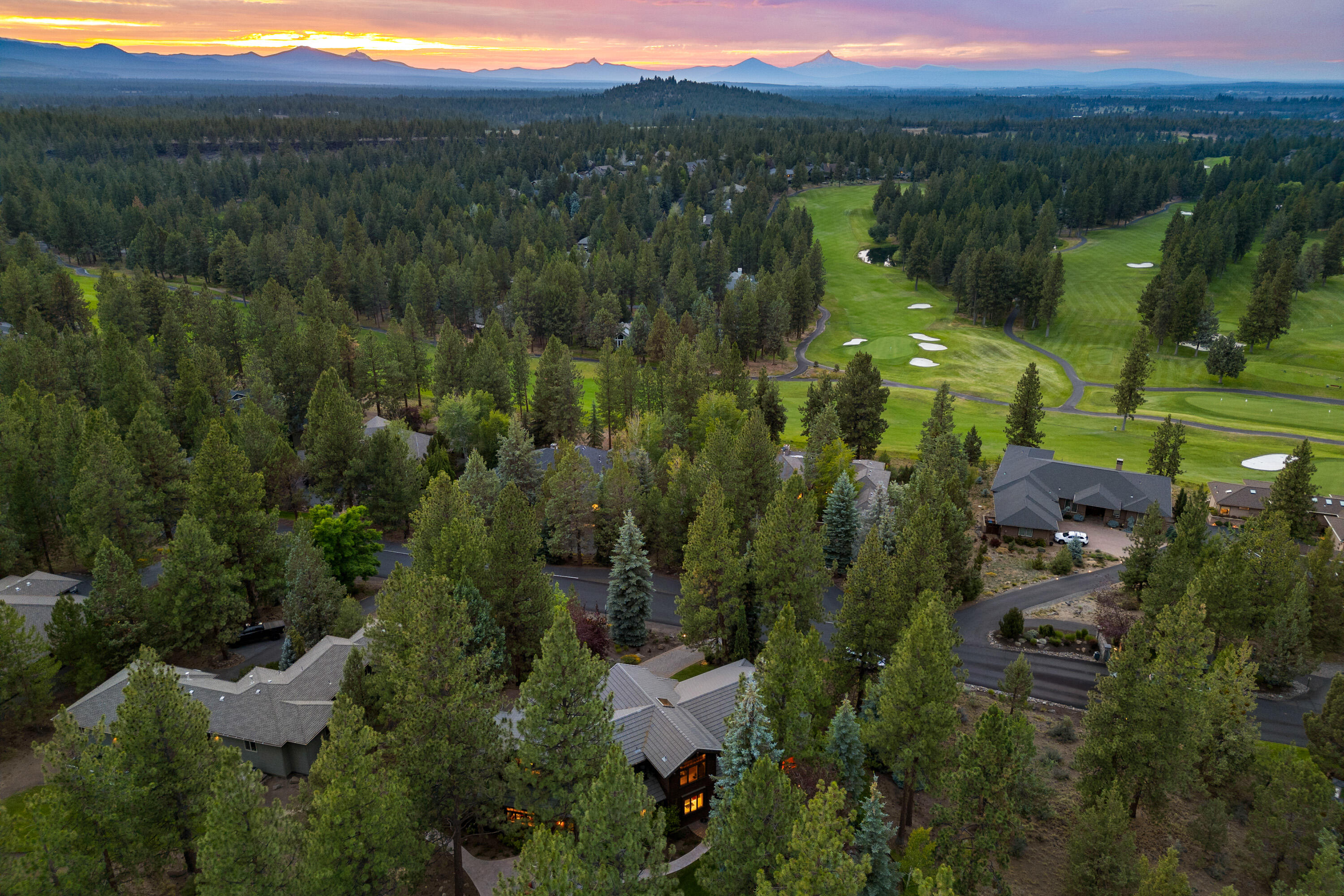 2537 NW Champion Circle