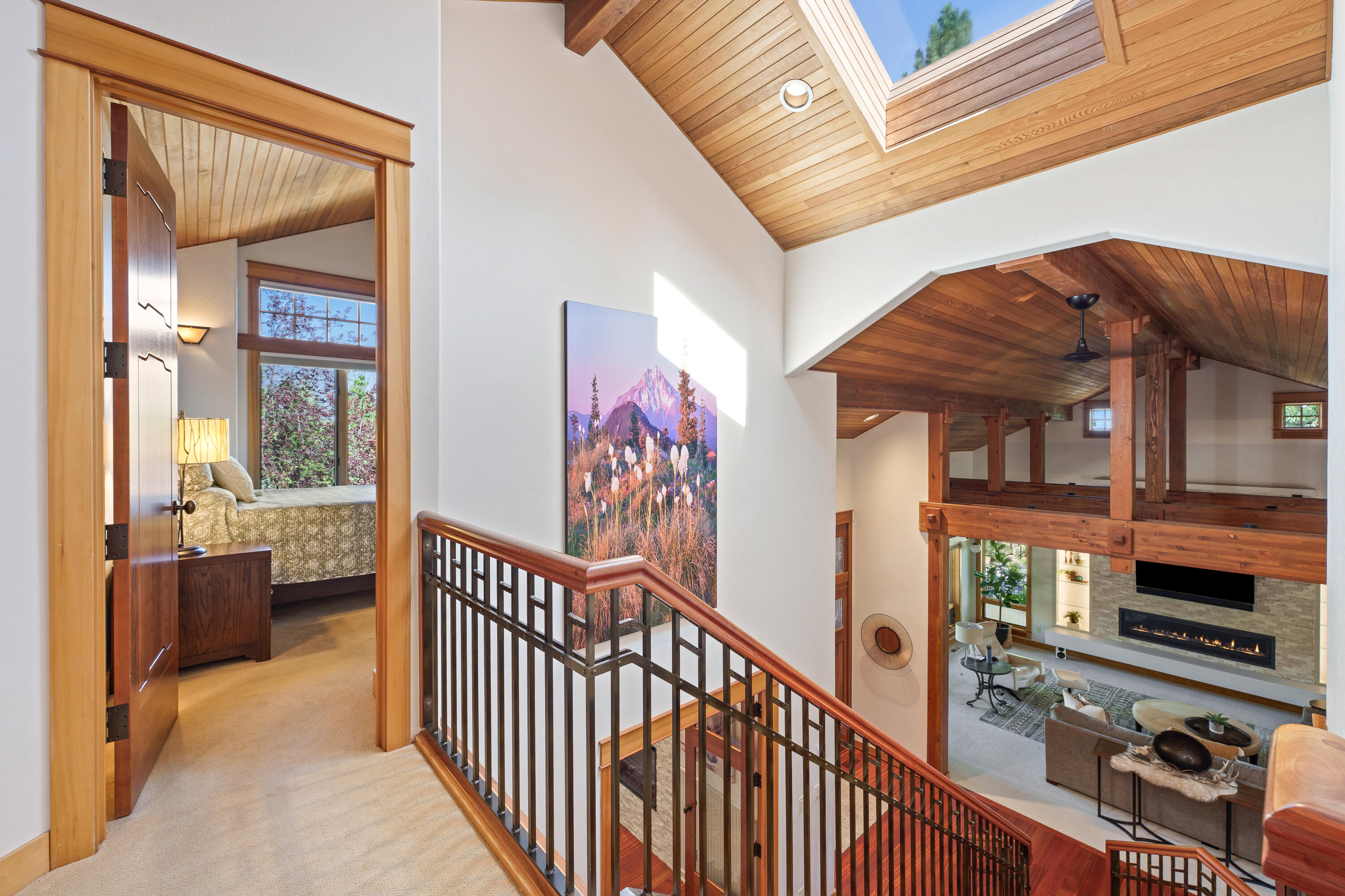 2537 NW Champion Circle