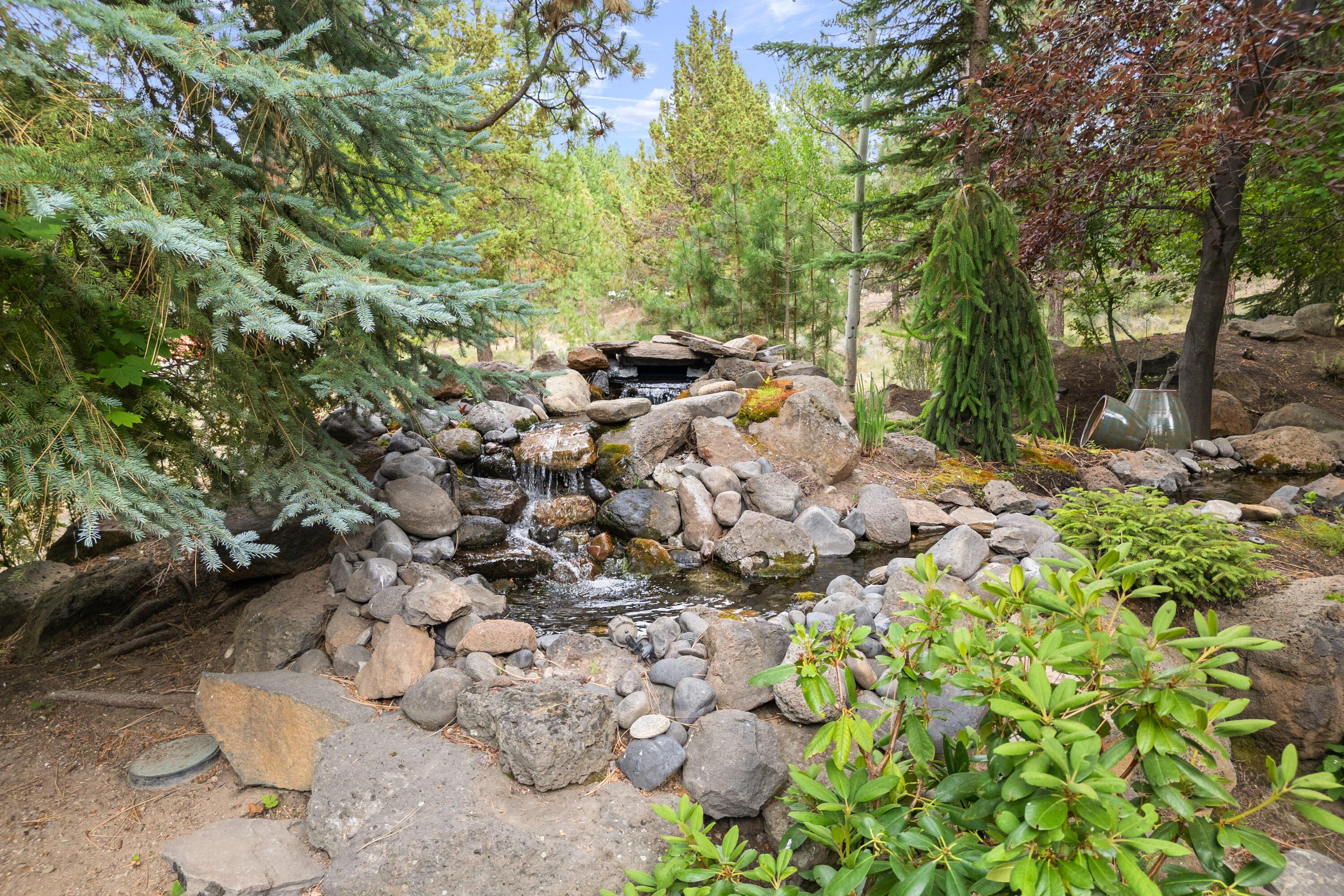 2537 NW Champion Circle